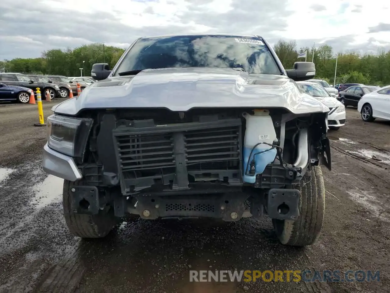 5 Photograph of a damaged car 1C6SRFLT6KN908960 RAM 1500 2019