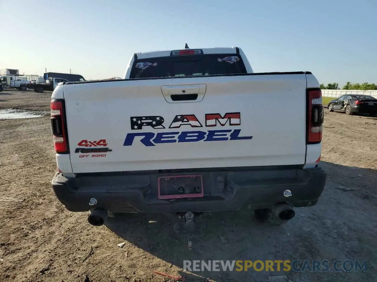 6 Photograph of a damaged car 1C6SRFLT7KN811895 RAM 1500 2019