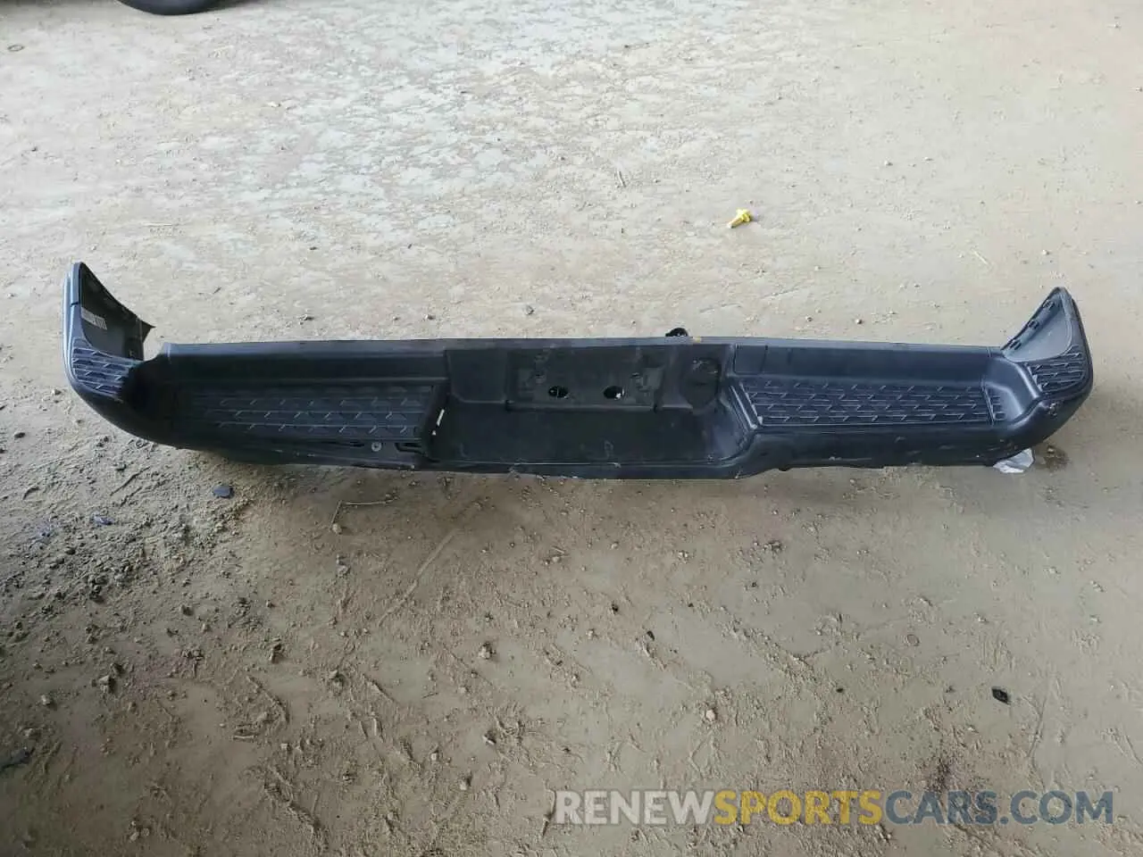 12 Photograph of a damaged car 1C6SRFLTXKN618849 RAM 1500 2019