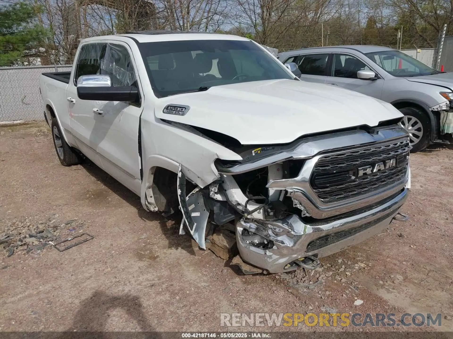 1 Photograph of a damaged car 1C6SRFPT2KN508369 RAM 1500 2019