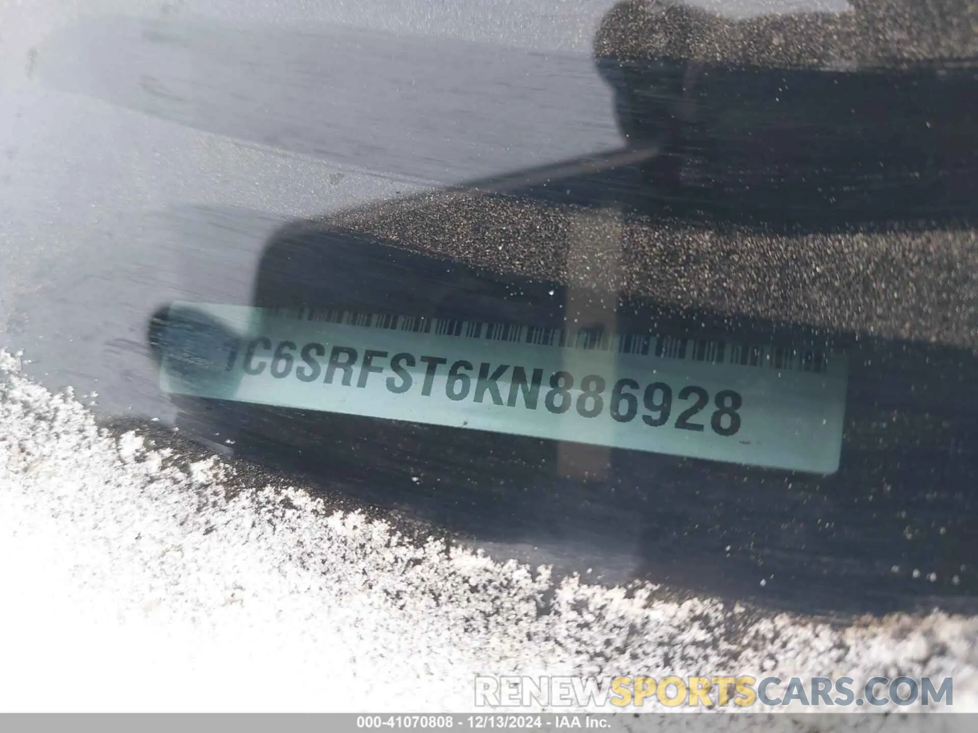 9 Фотография поврежденного автомобиля 1C6SRFST6KN886928 RAM 1500 2019