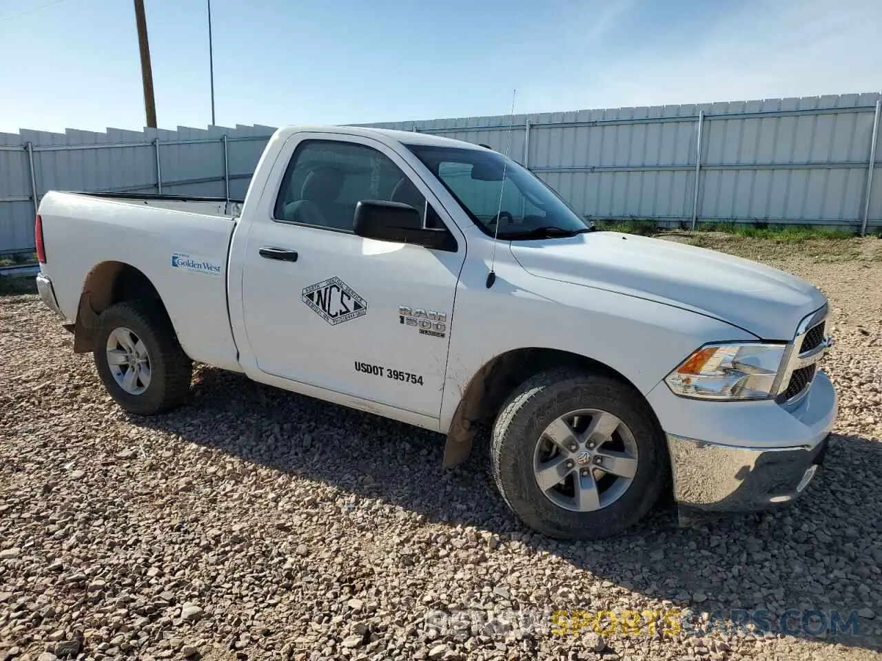 4 Photograph of a damaged car 3C6JR6AG4KG506316 RAM 1500 2019