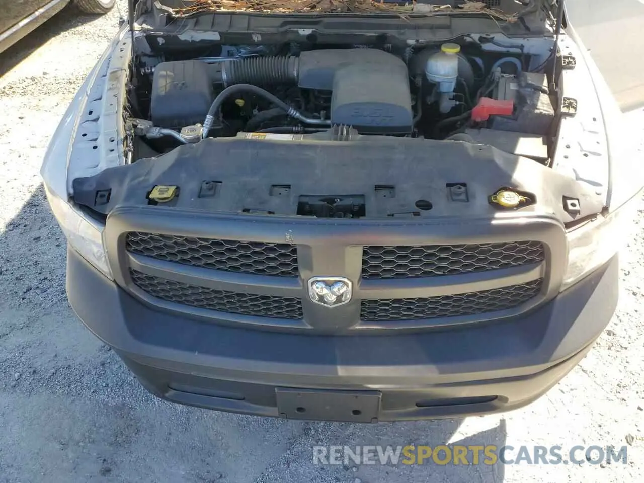 11 Photograph of a damaged car 3C6JR6DG0KG591697 RAM 1500 2019