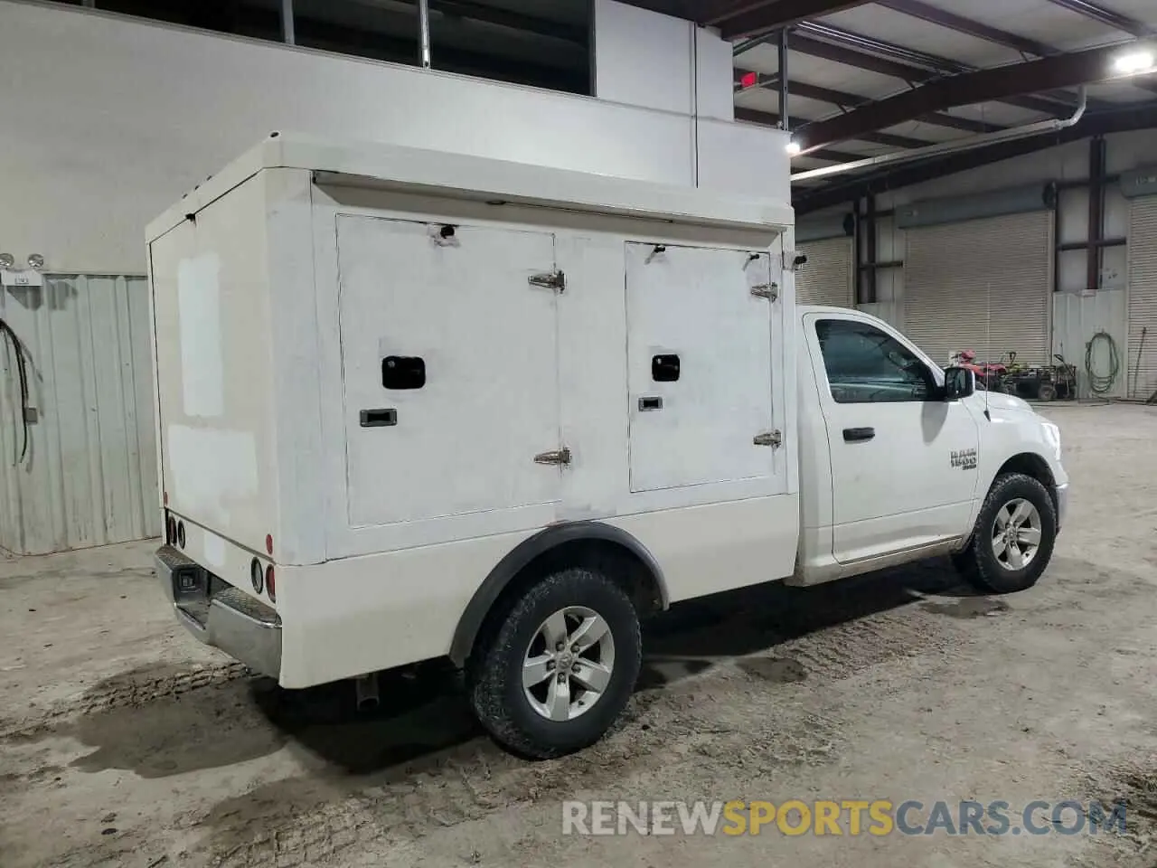 3 Photograph of a damaged car 3C6JR6DG1KG651650 RAM 1500 2019