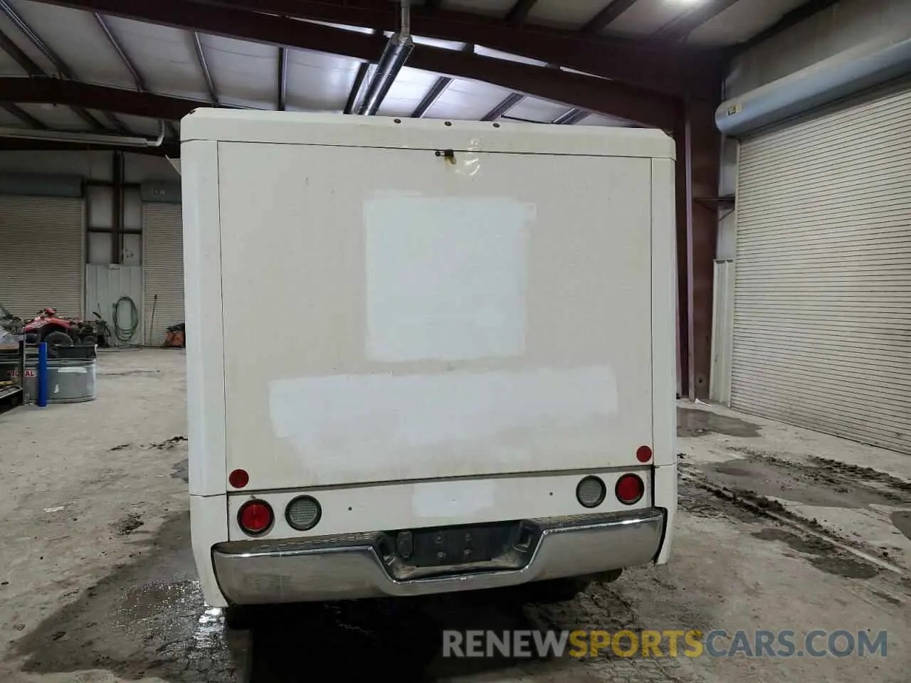6 Photograph of a damaged car 3C6JR6DG1KG651650 RAM 1500 2019