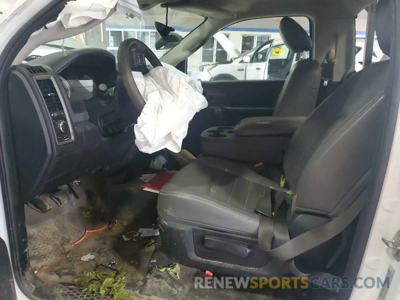 7 Photograph of a damaged car 3C6JR6DGXKG583297 RAM 1500 2019