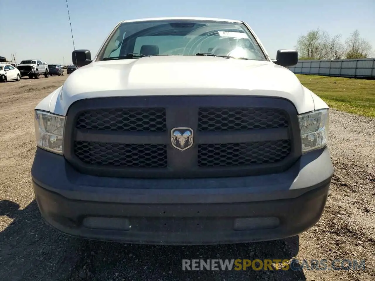 5 Фотография поврежденного автомобиля 3C6JR6DT2KG619836 RAM 1500 2019