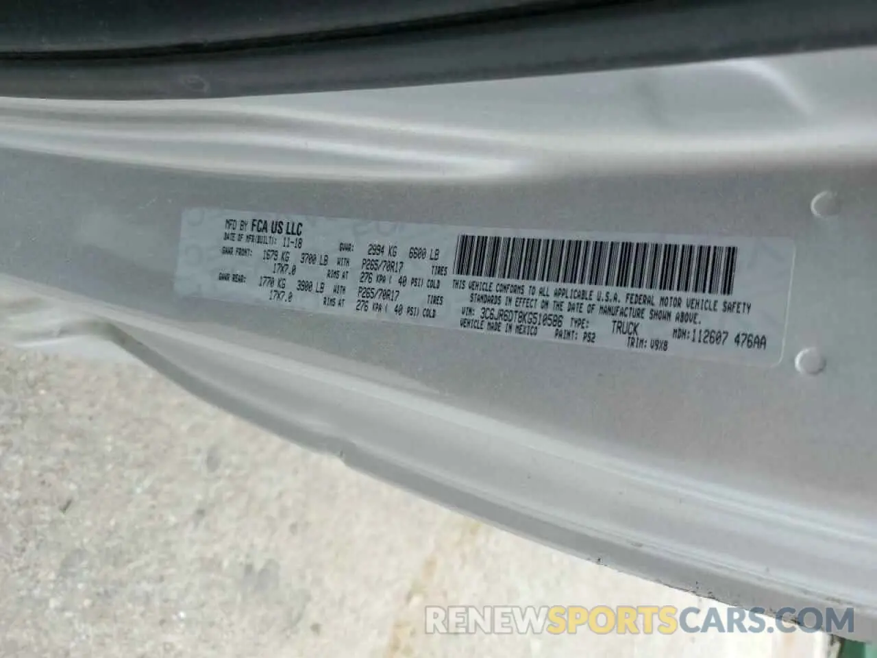 12 Photograph of a damaged car 3C6JR6DT8KG510586 RAM 1500 2019