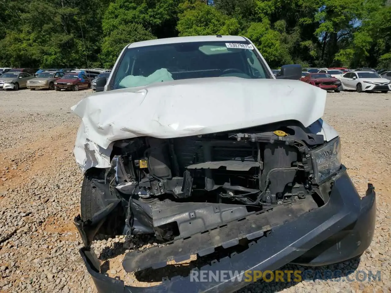 5 Photograph of a damaged car 3C6JR6DTXKG510704 RAM 1500 2019