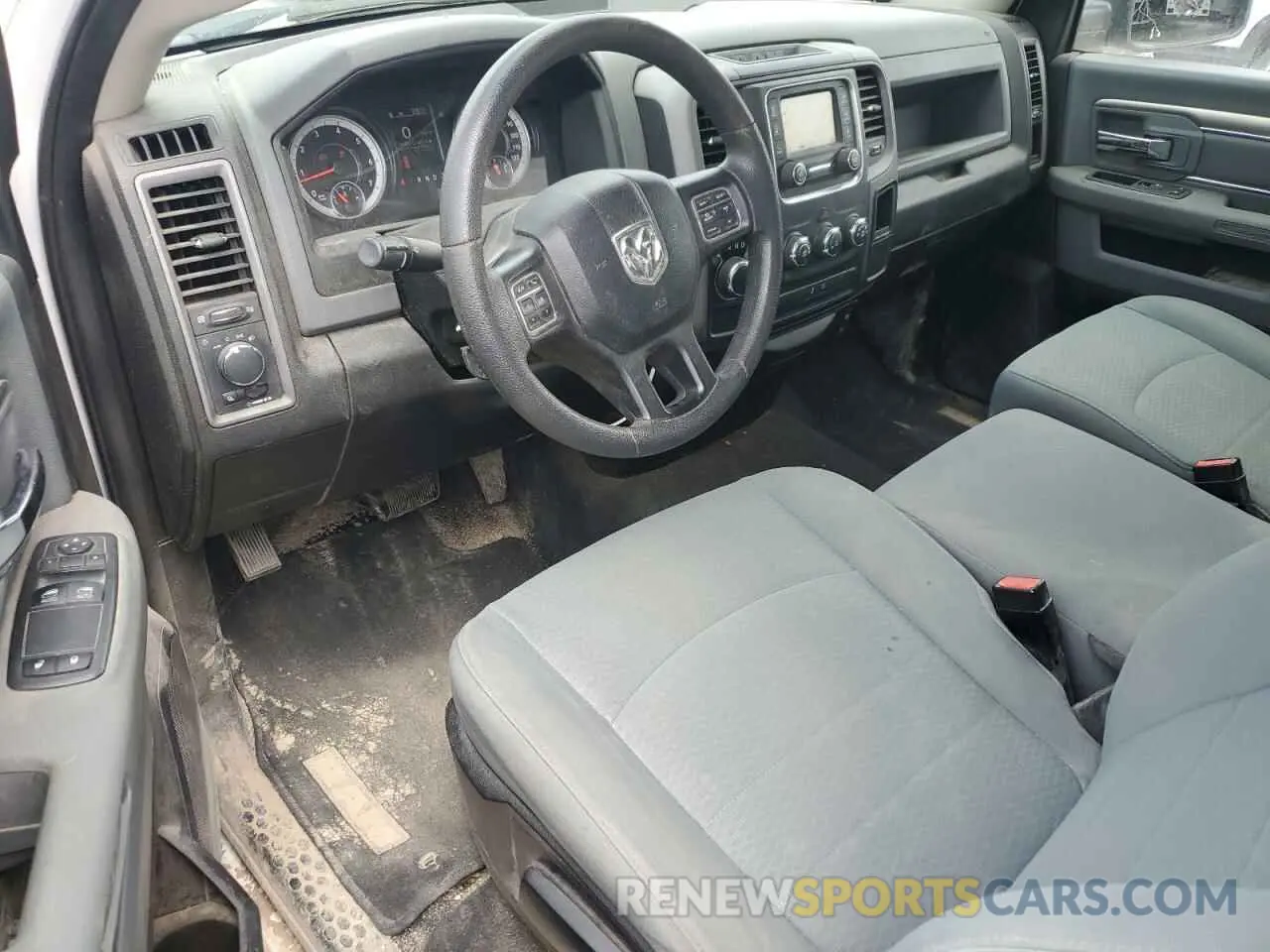 8 Photograph of a damaged car 3C6JR6DTXKG537952 RAM 1500 2019