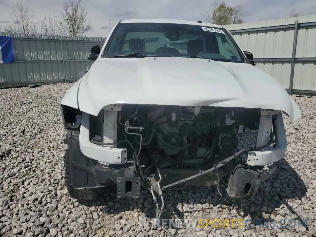 5 Photograph of a damaged car 3C6JR7DG6KG691812 RAM 1500 2019