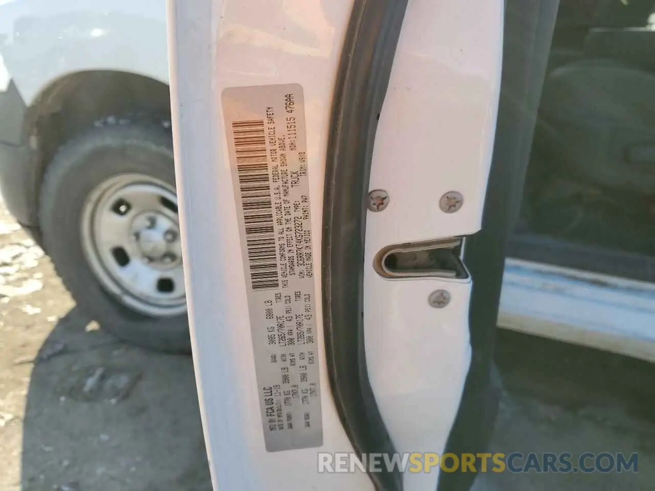 14 Photograph of a damaged car 3C6RR7KT4KG723272 RAM 1500 2019