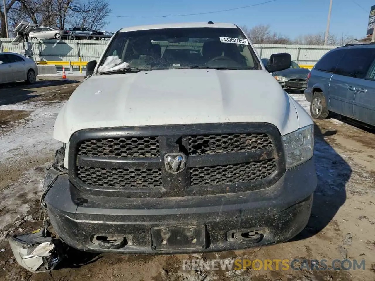 5 Photograph of a damaged car 3C6RR7KT4KG723272 RAM 1500 2019