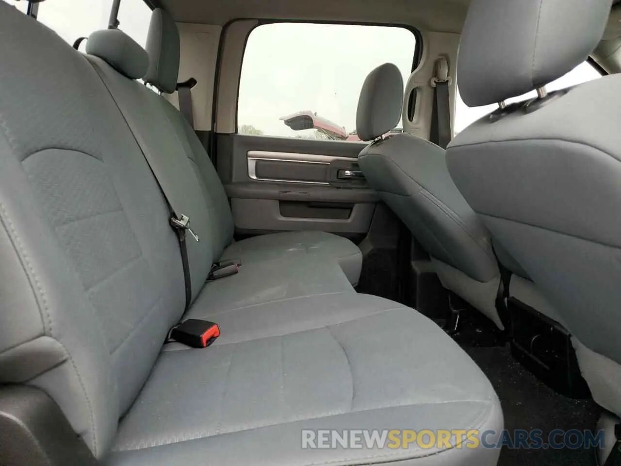 10 Photograph of a damaged car 3C6RR7LT8KG631273 RAM 1500 2019