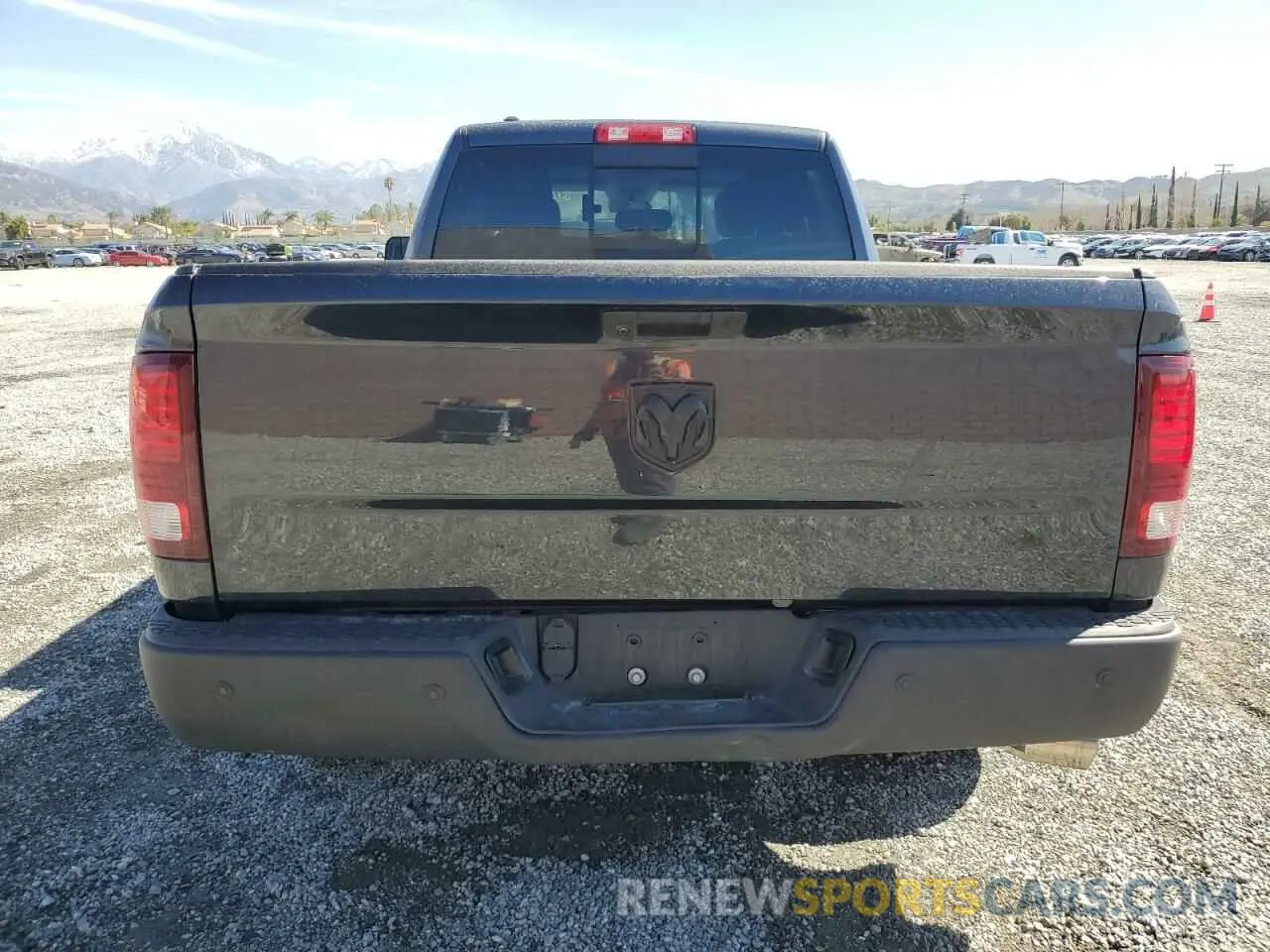 6 Photograph of a damaged car 1C6RR6GG9LS105560 RAM 1500 2020