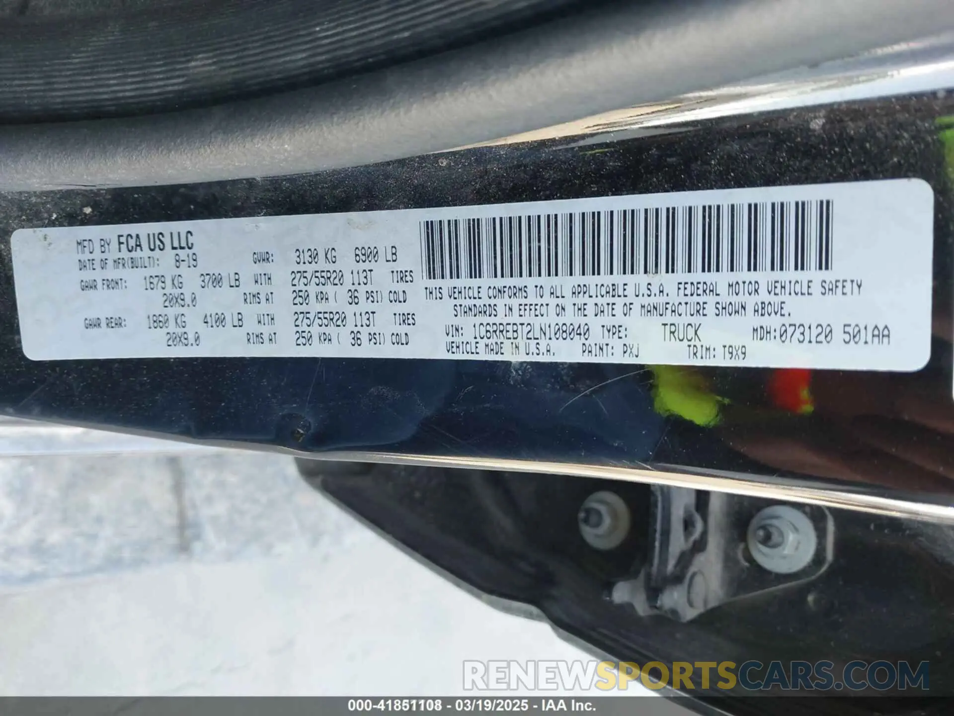 9 Photograph of a damaged car 1C6RREBT2LN108040 RAM 1500 2020