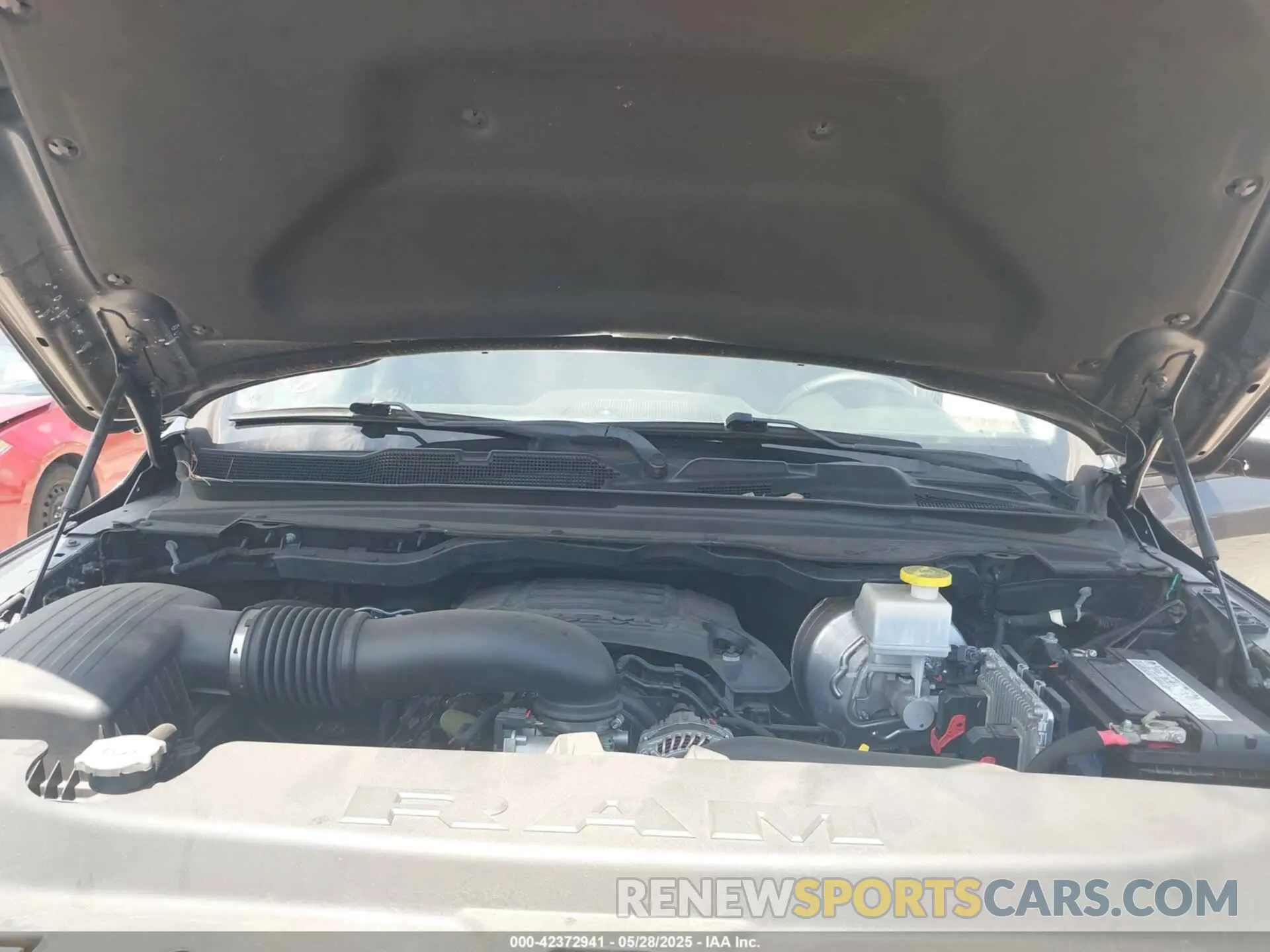 10 Фотография поврежденного автомобиля 1C6RREBT2LN311820 RAM 1500 2020