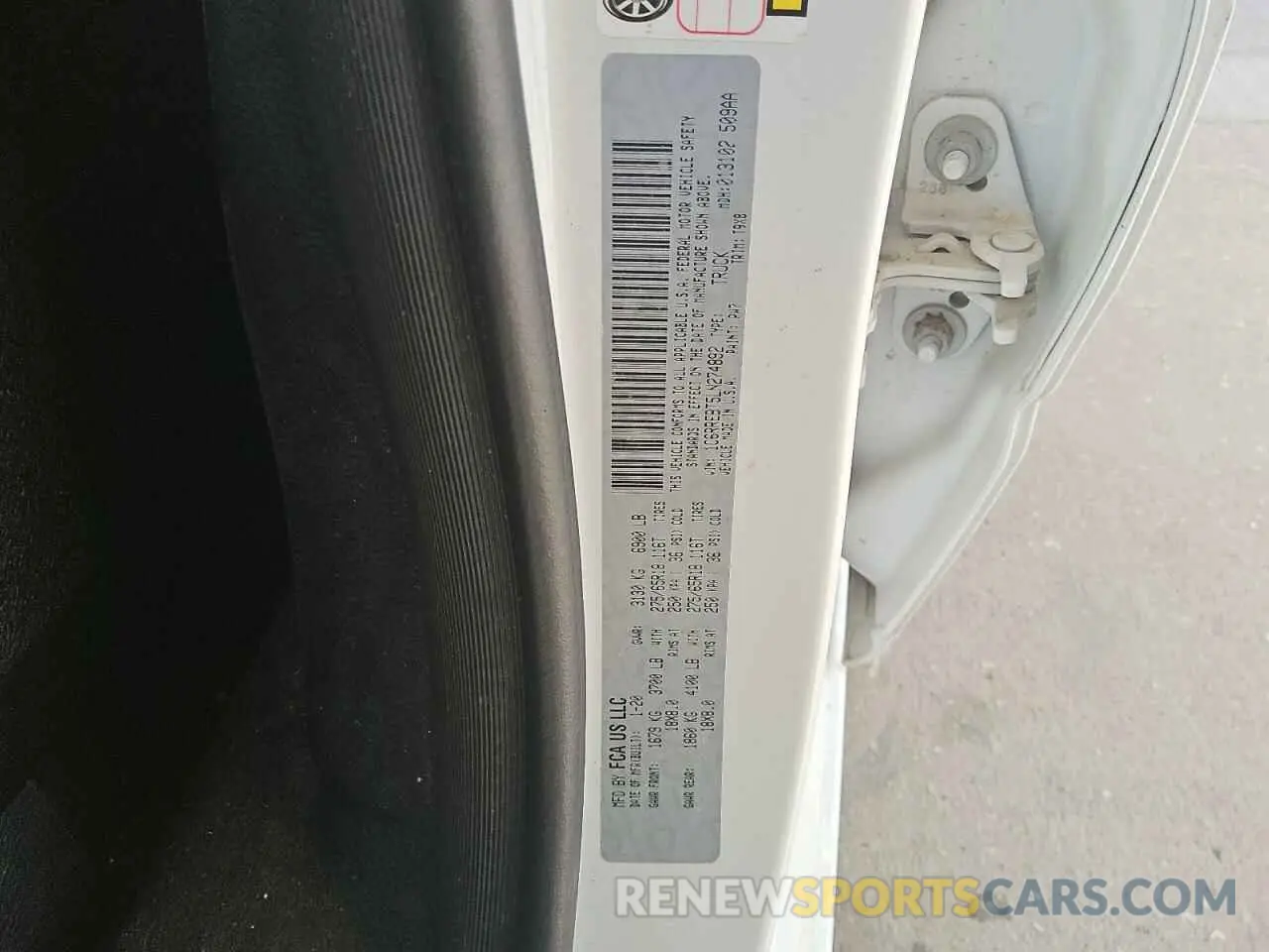 12 Фотография поврежденного автомобиля 1C6RREBT5LN274892 RAM 1500 2020