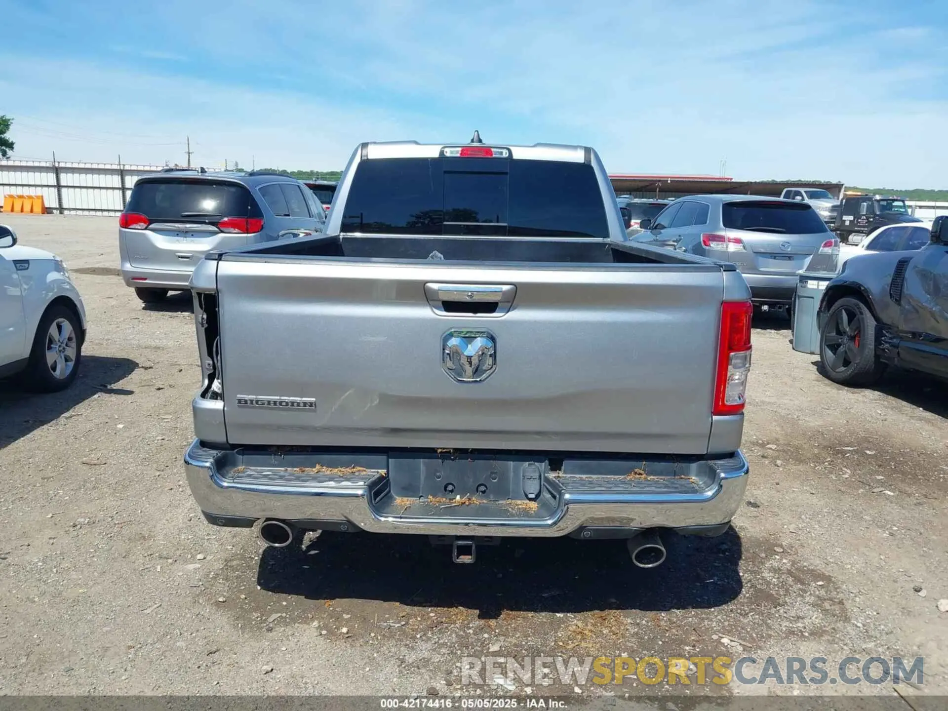 17 Photograph of a damaged car 1C6RREBT8LN294862 RAM 1500 2020
