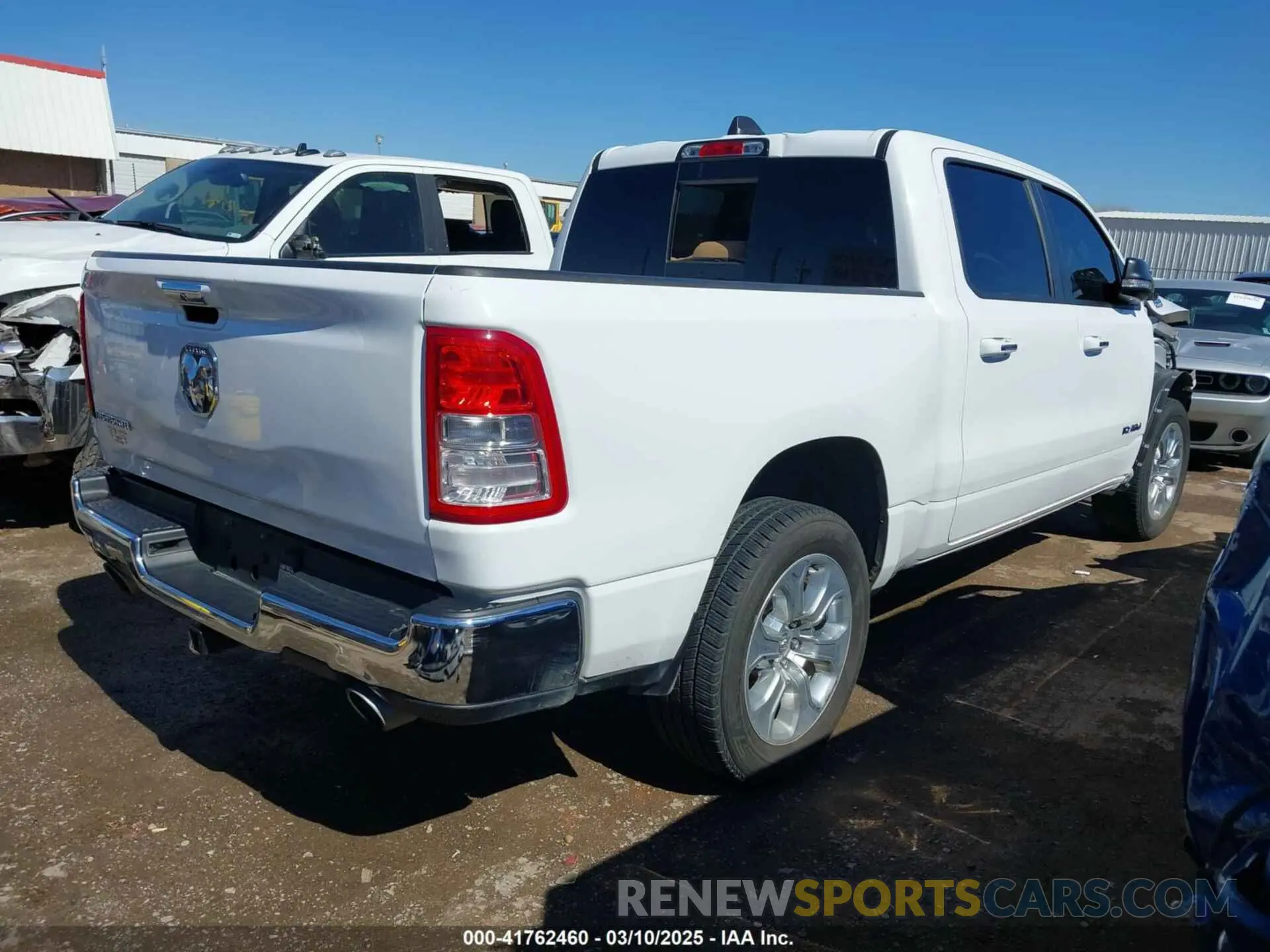 4 Фотография поврежденного автомобиля 1C6RREFT0LN311731 RAM 1500 2020