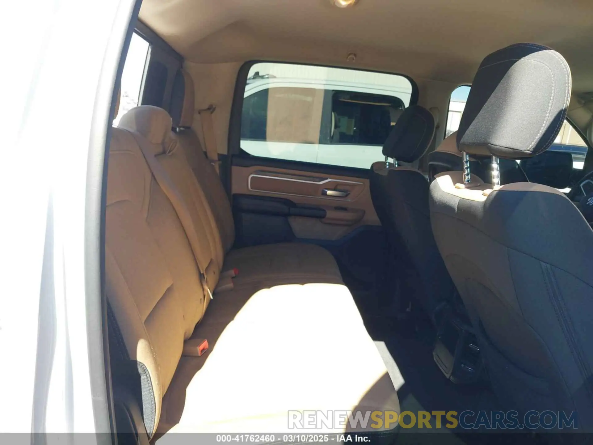 8 Фотография поврежденного автомобиля 1C6RREFT0LN311731 RAM 1500 2020