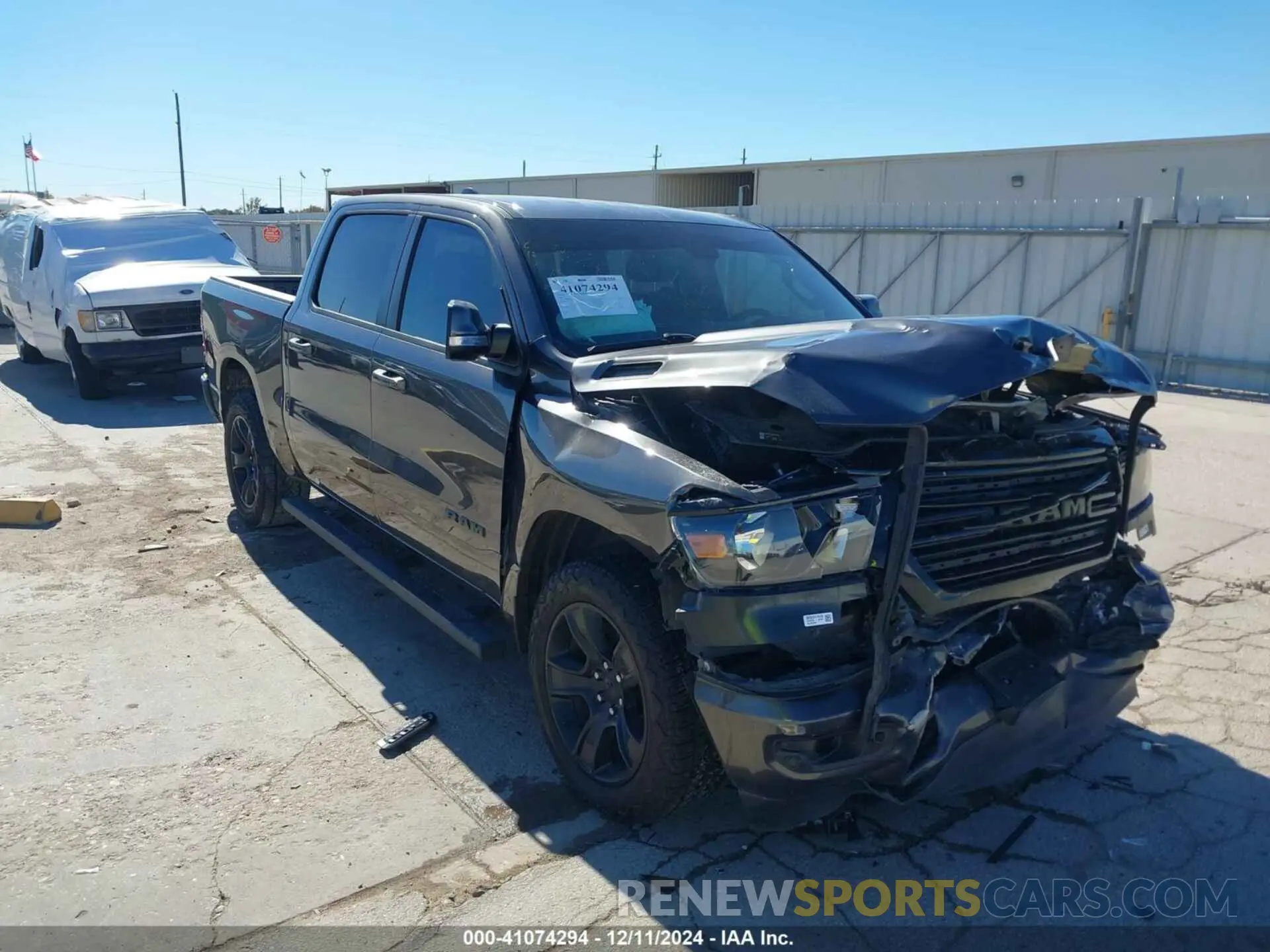 1 Фотография поврежденного автомобиля 1C6RREFT1LN239180 RAM 1500 2020