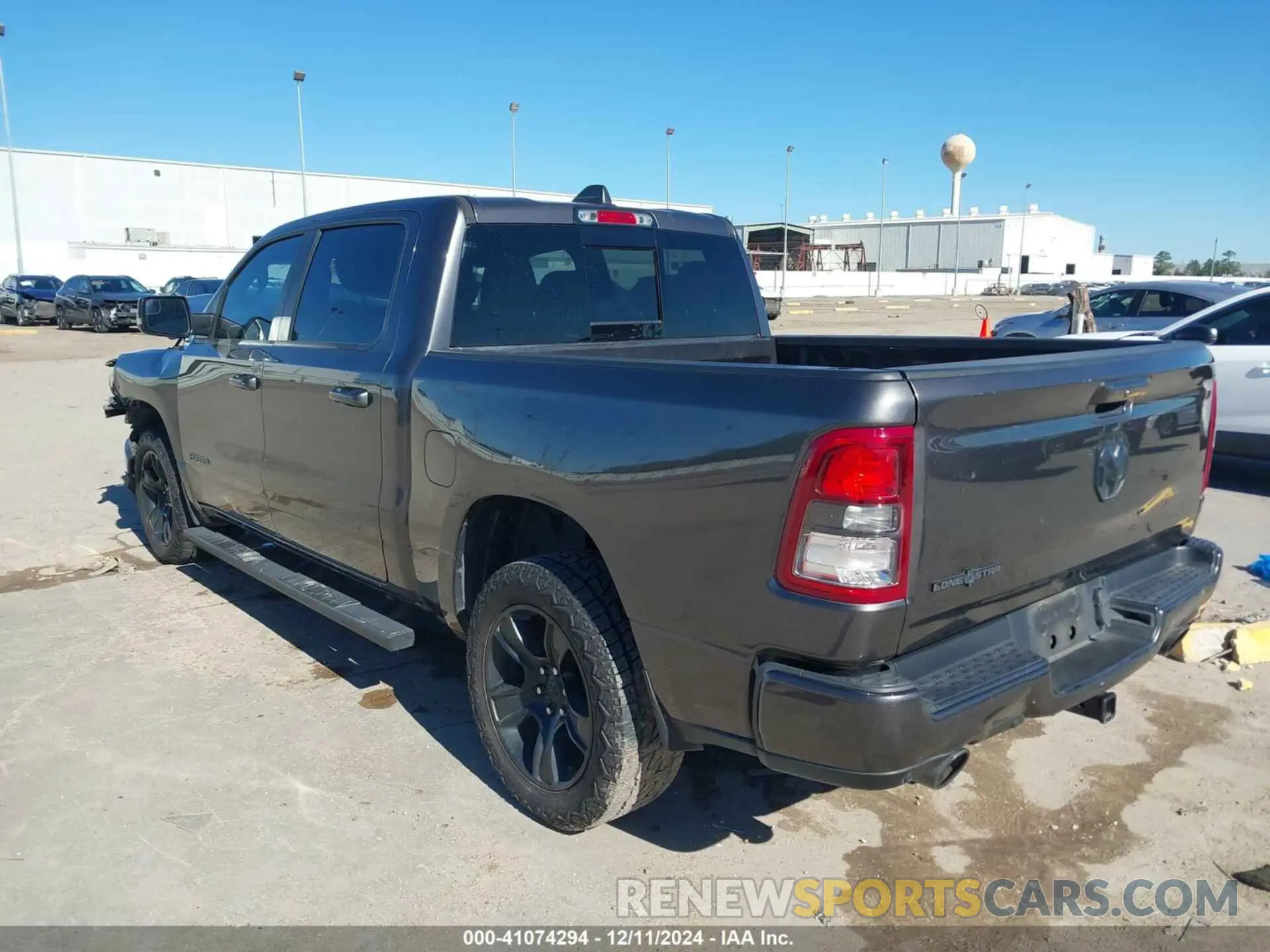 3 Фотография поврежденного автомобиля 1C6RREFT1LN239180 RAM 1500 2020