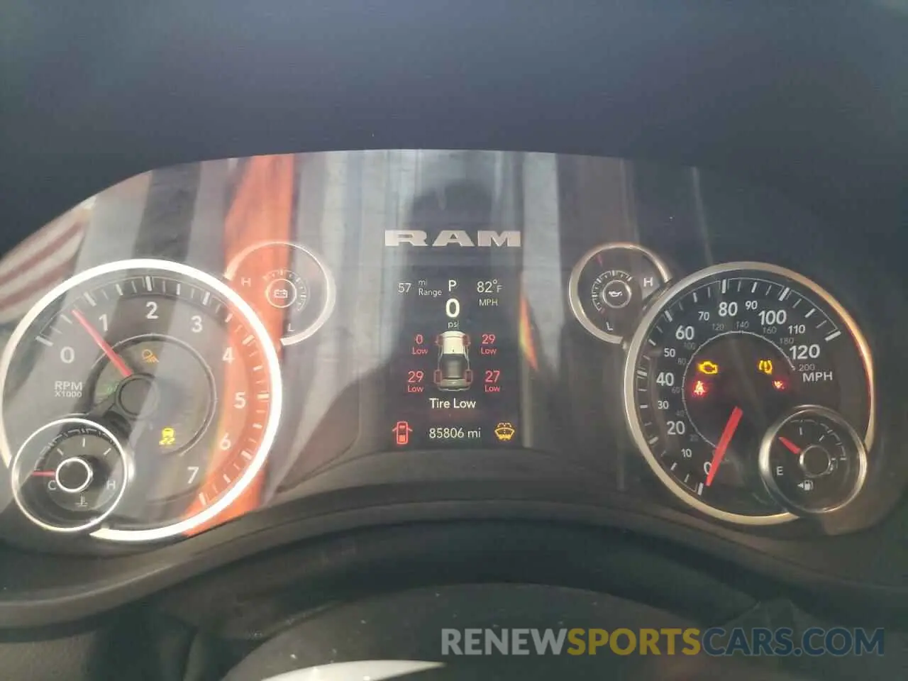 9 Фотография поврежденного автомобиля 1C6RREFT1LN344933 RAM 1500 2020
