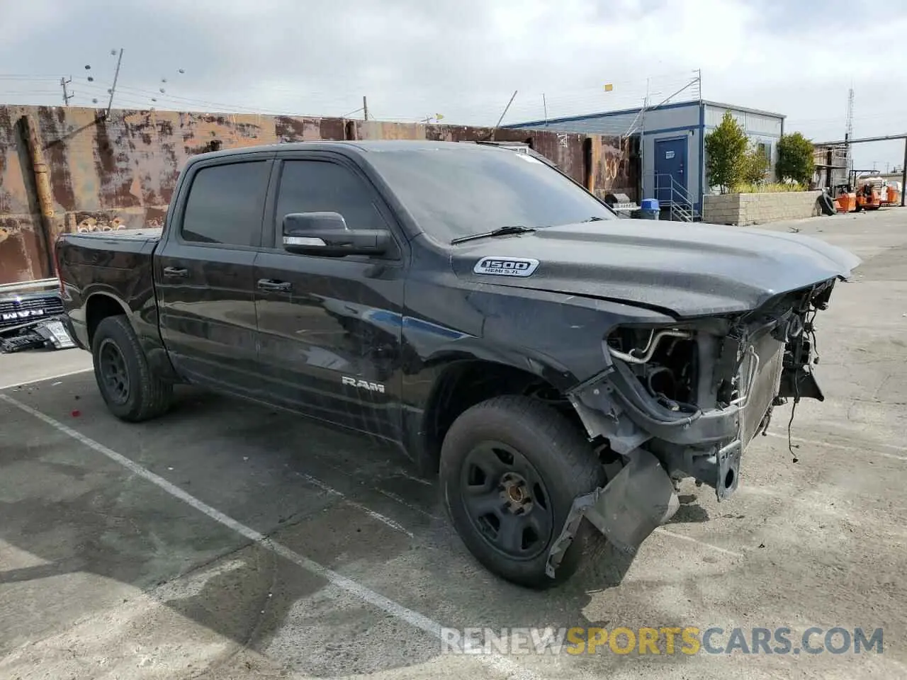4 Фотография поврежденного автомобиля 1C6RREFT6LN152424 RAM 1500 2020
