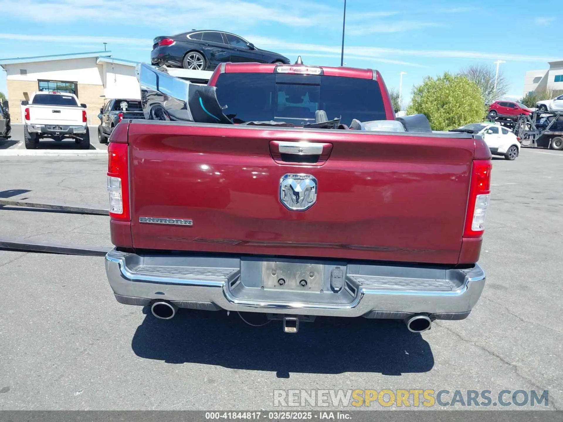 17 Photograph of a damaged car 1C6RREFT7LN105581 RAM 1500 2020