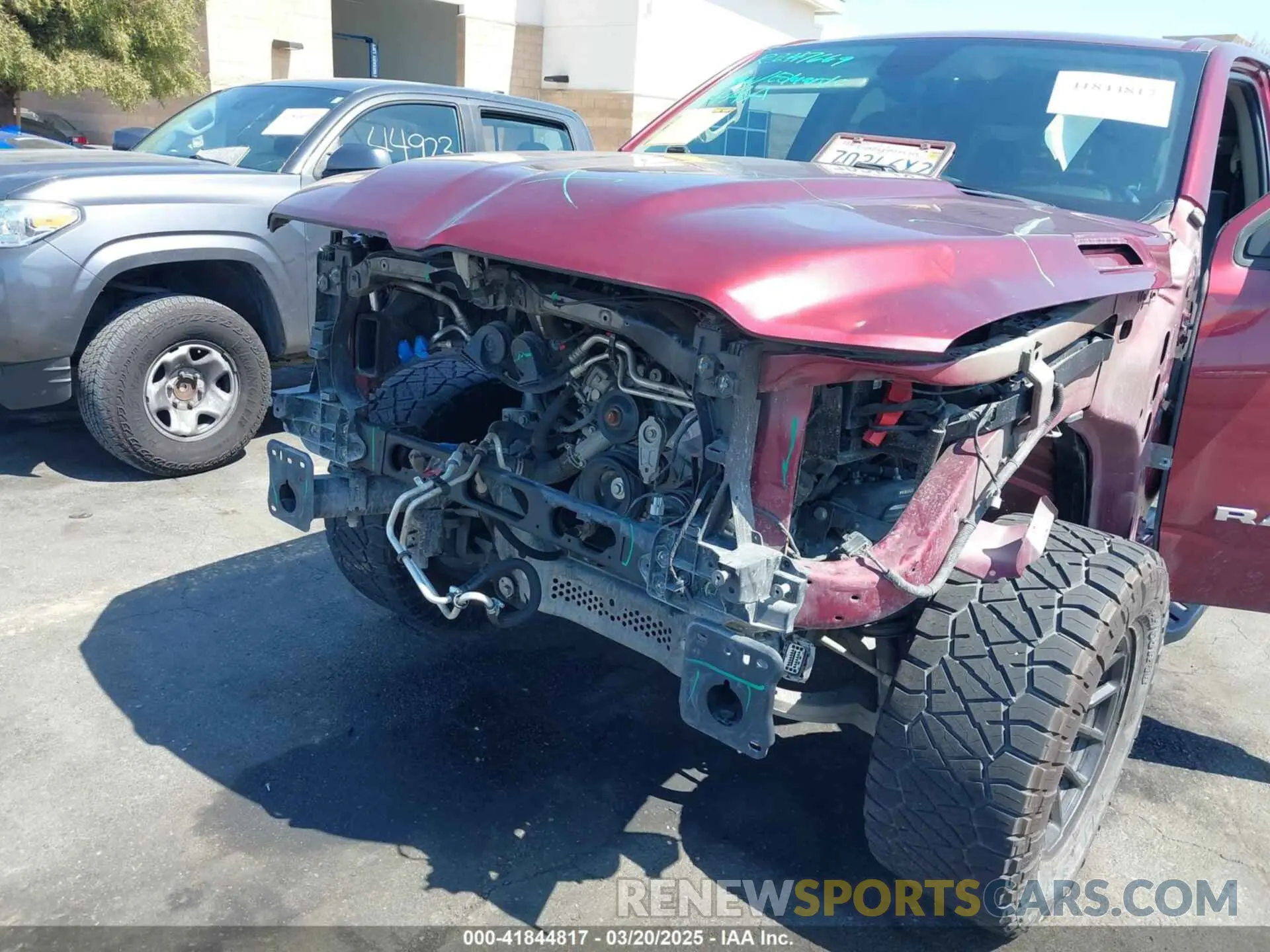 6 Photograph of a damaged car 1C6RREFT7LN105581 RAM 1500 2020