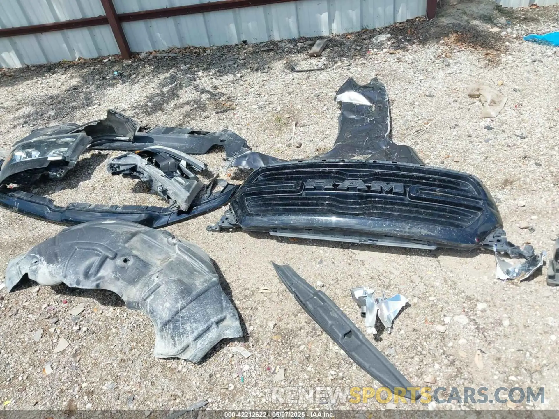 21 Photograph of a damaged car 1C6RREFT7LN121697 RAM 1500 2020