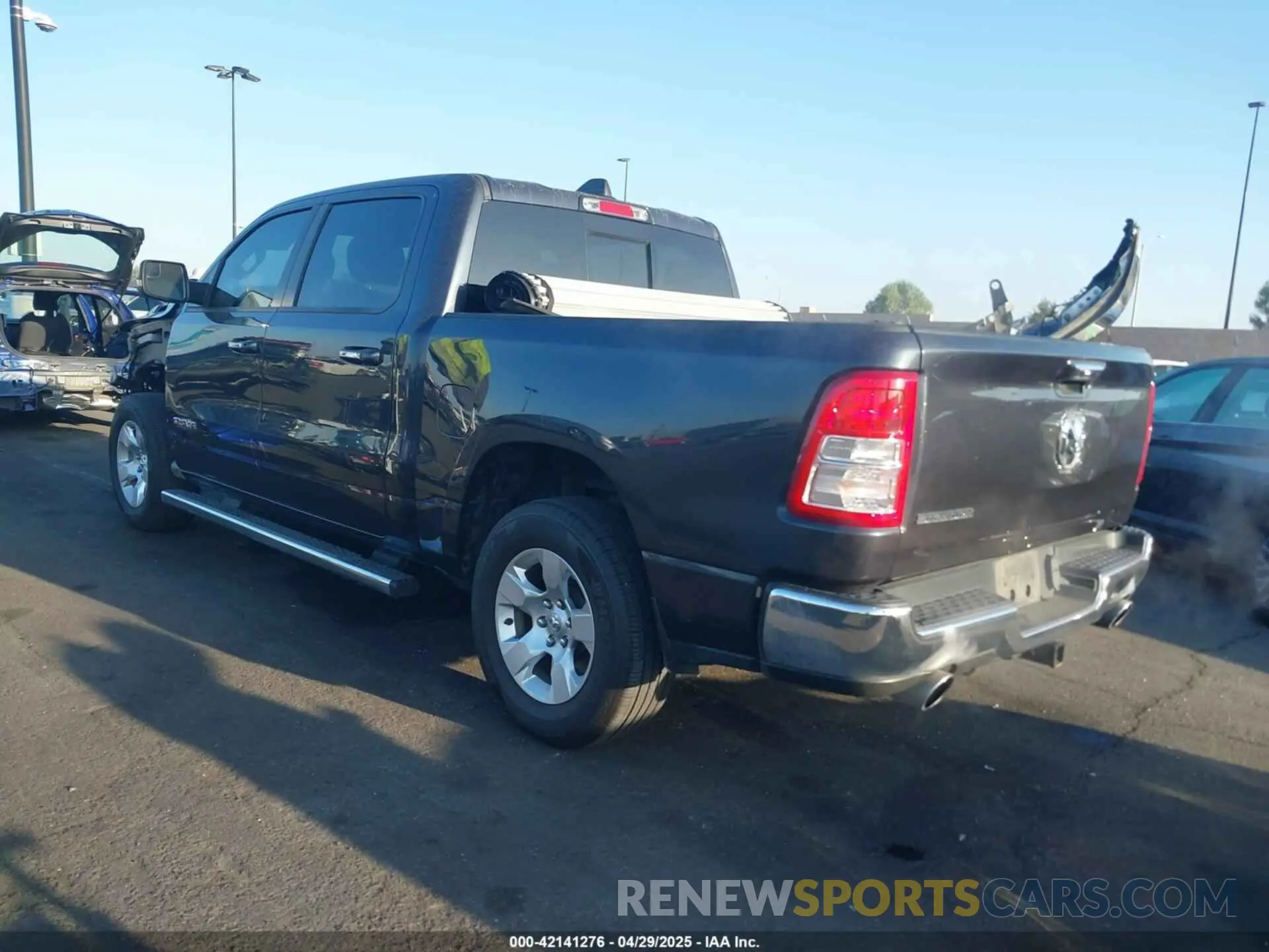 15 Photograph of a damaged car 1C6RREFT7LN401927 RAM 1500 2020