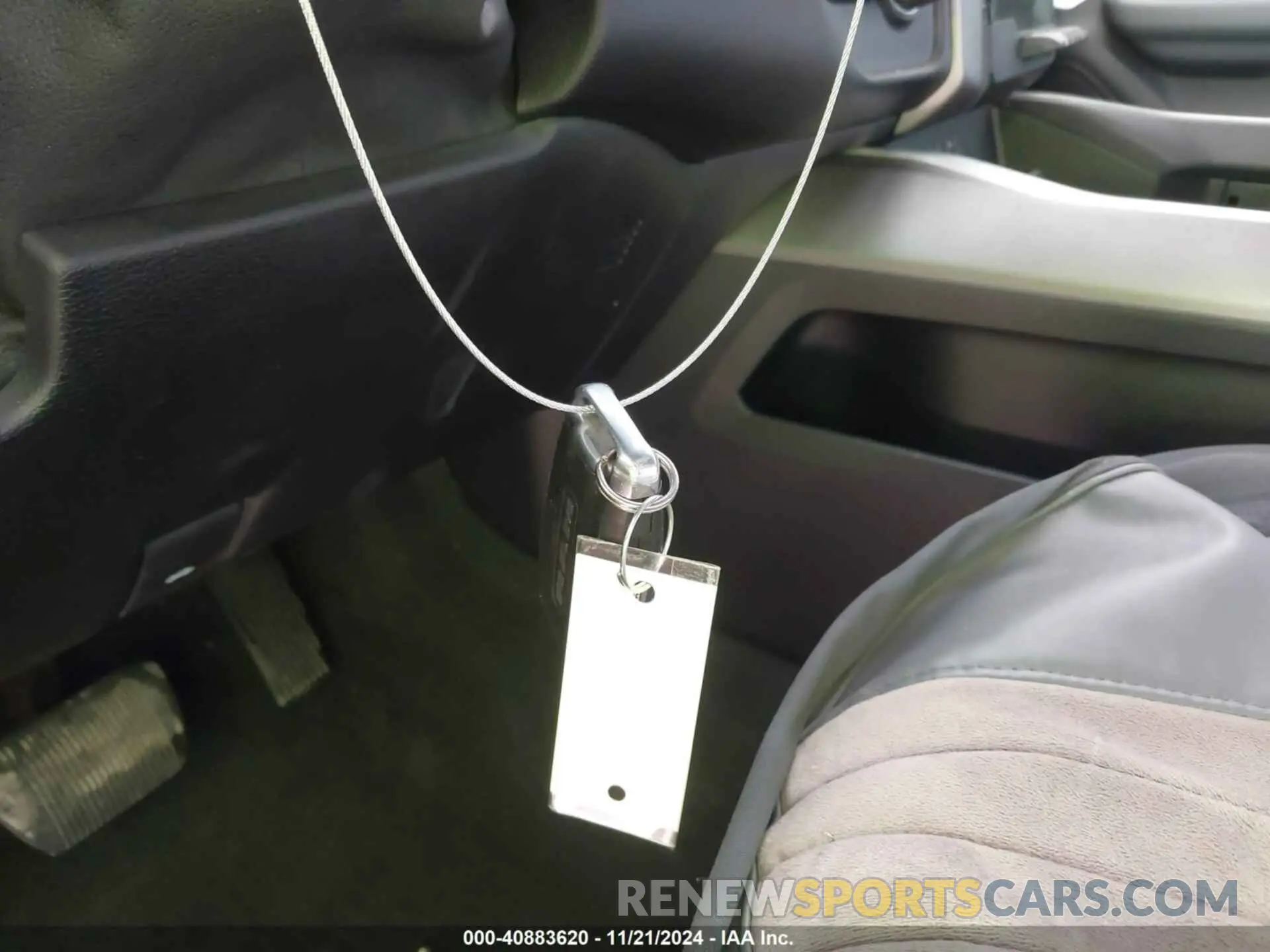 11 Фотография поврежденного автомобиля 1C6RREFT8LN232940 RAM 1500 2020