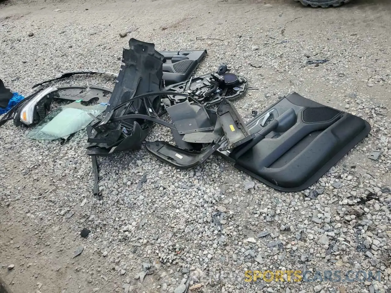 12 Фотография поврежденного автомобиля 1C6RREFT8LN386418 RAM 1500 2020