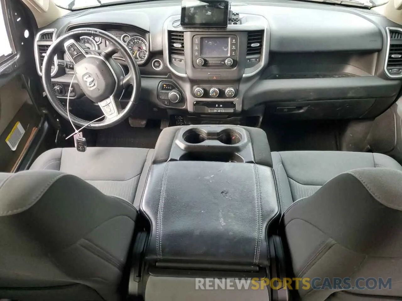8 Фотография поврежденного автомобиля 1C6RREFT8LN386418 RAM 1500 2020