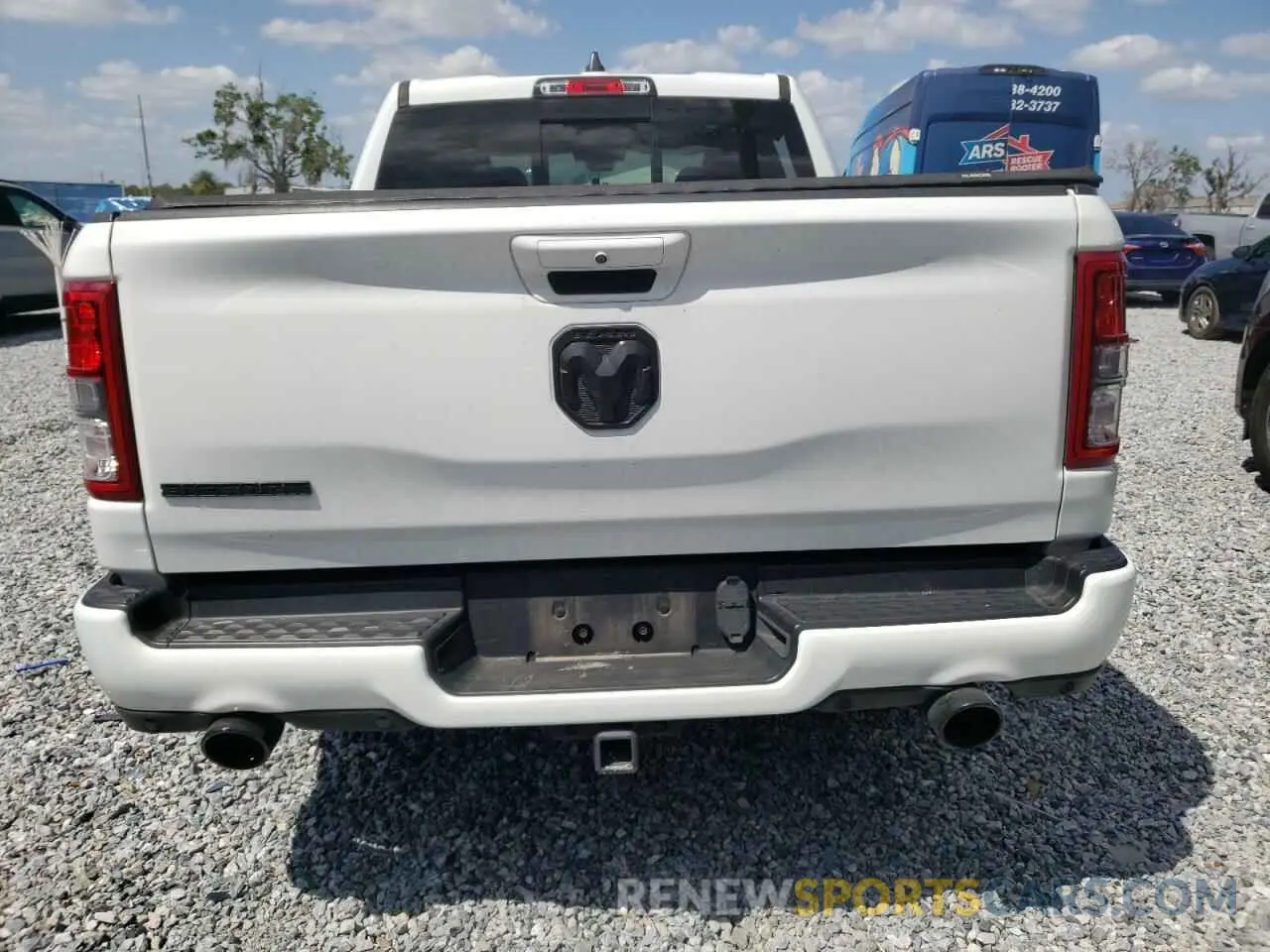 6 Photograph of a damaged car 1C6RREFTXLN289317 RAM 1500 2020