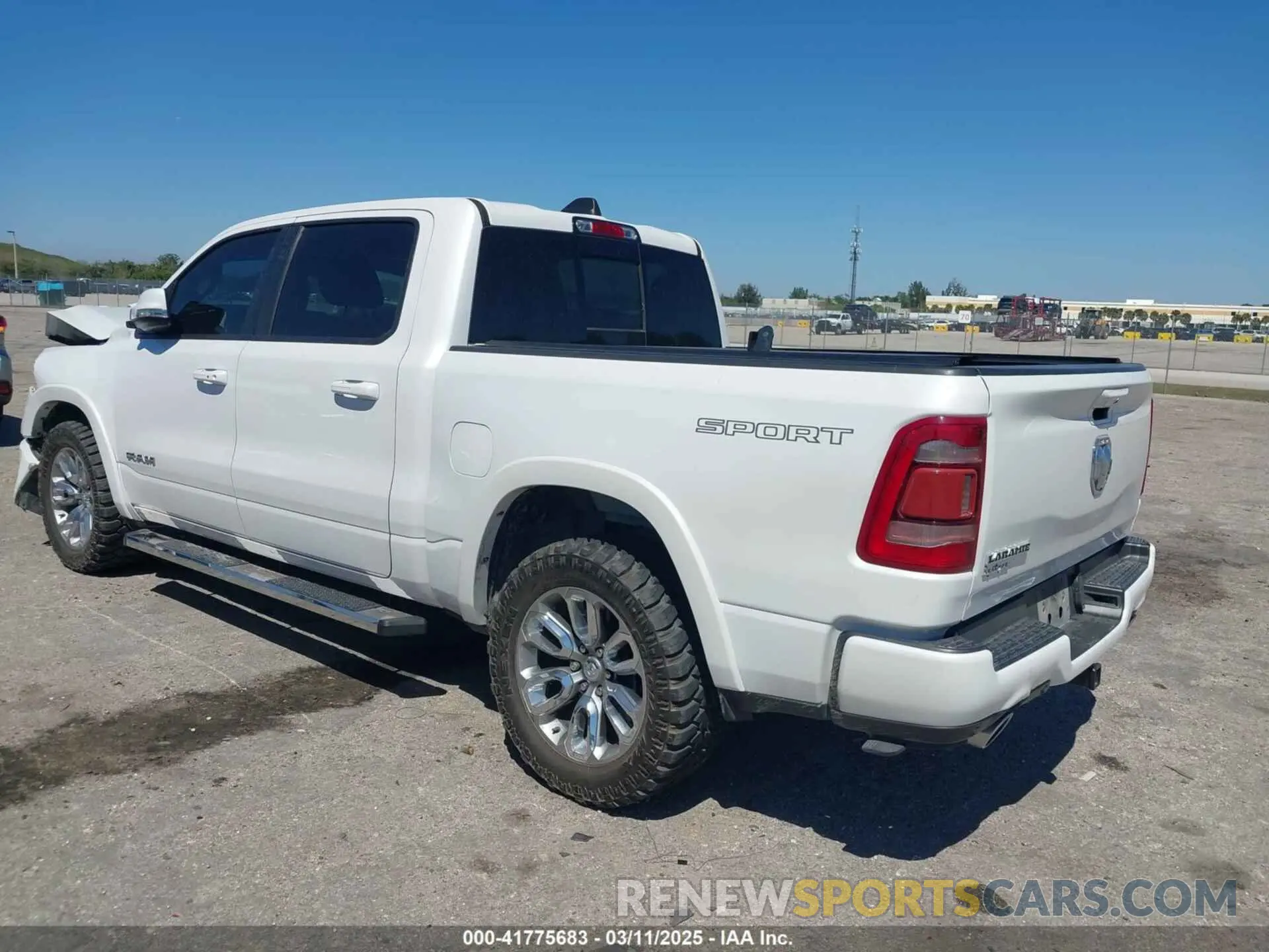 3 Photograph of a damaged car 1C6RREJT6LN188640 RAM 1500 2020