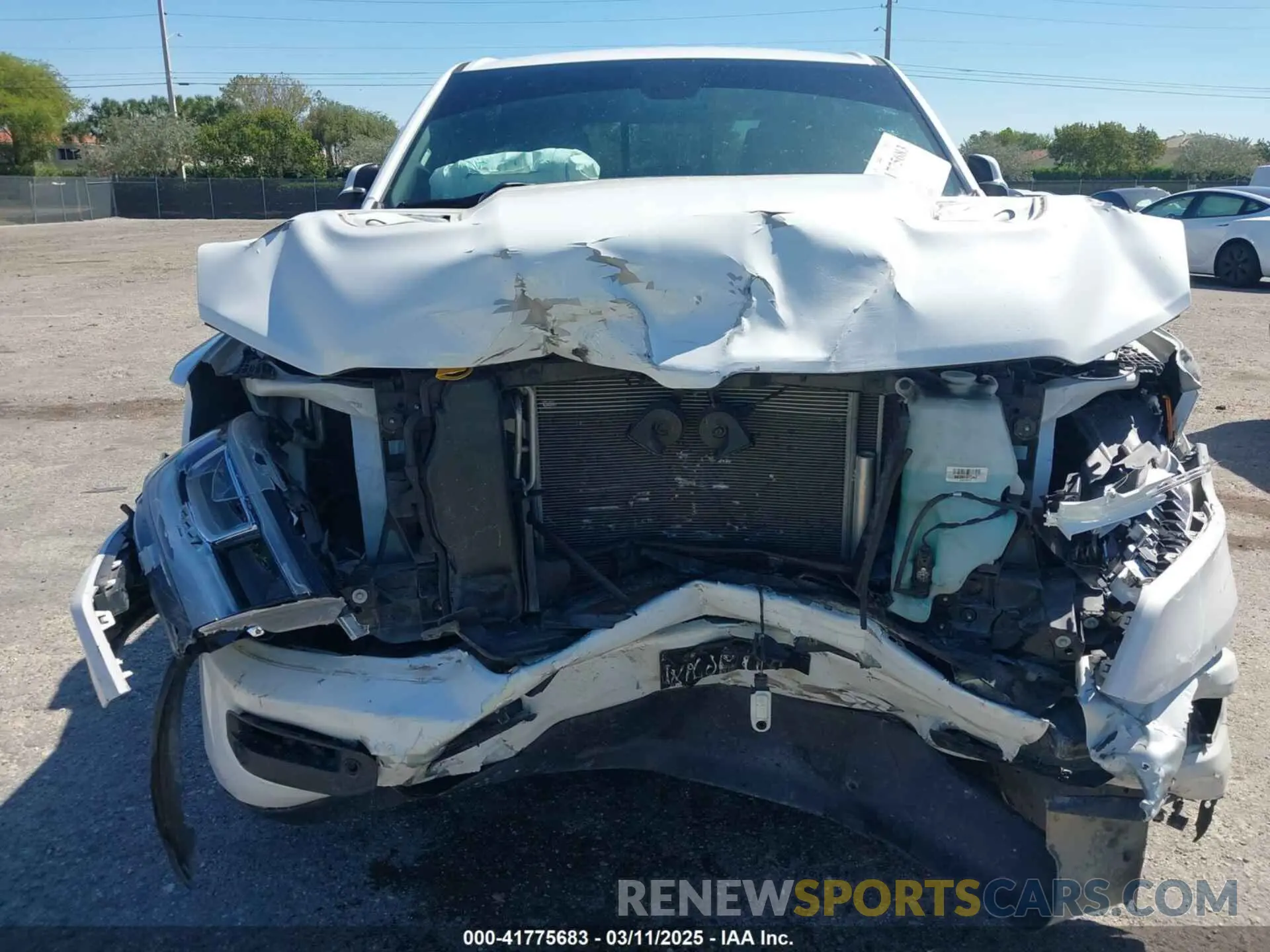 6 Photograph of a damaged car 1C6RREJT6LN188640 RAM 1500 2020