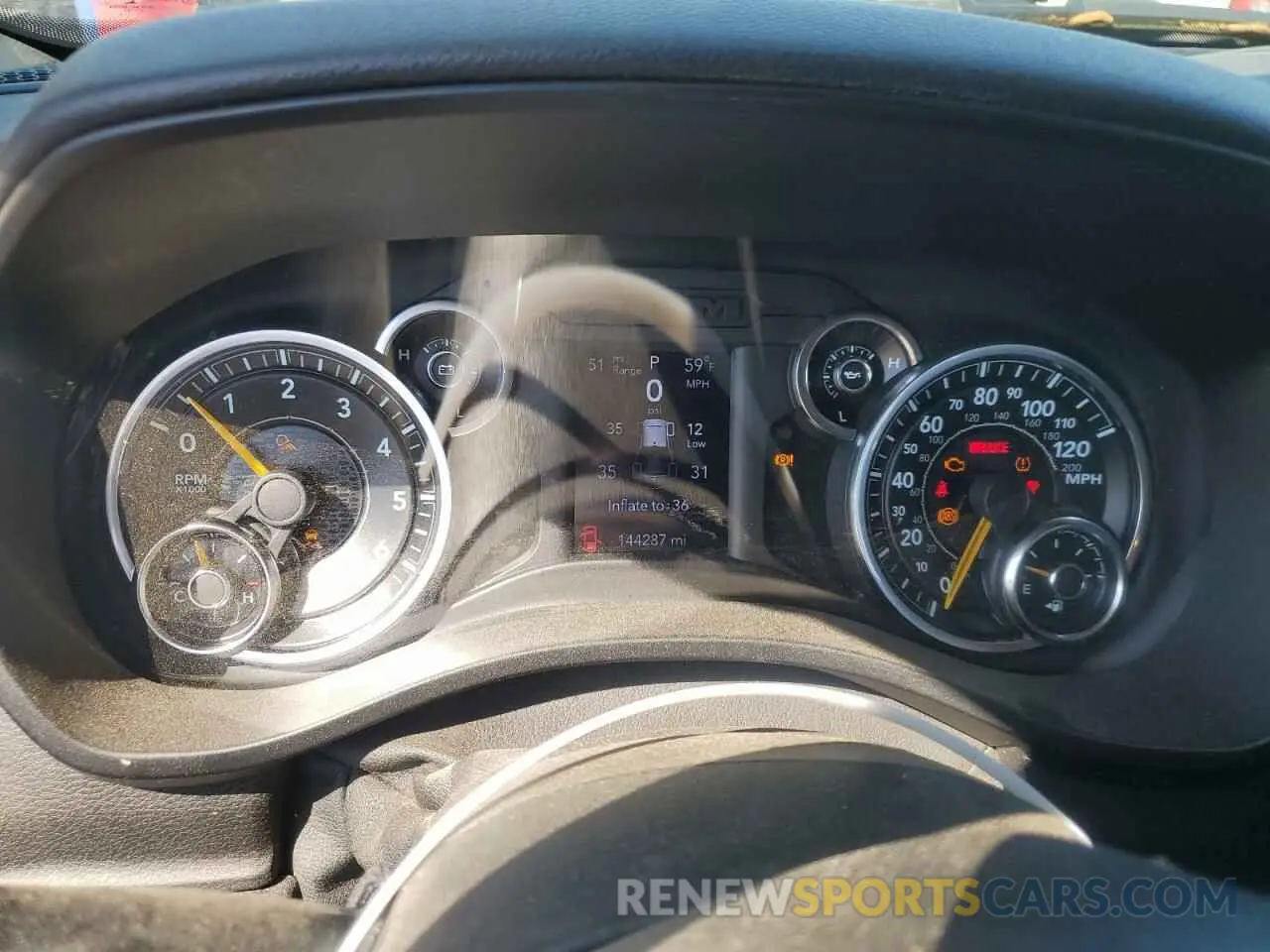 9 Фотография поврежденного автомобиля 1C6RREMG9LN262017 RAM 1500 2020