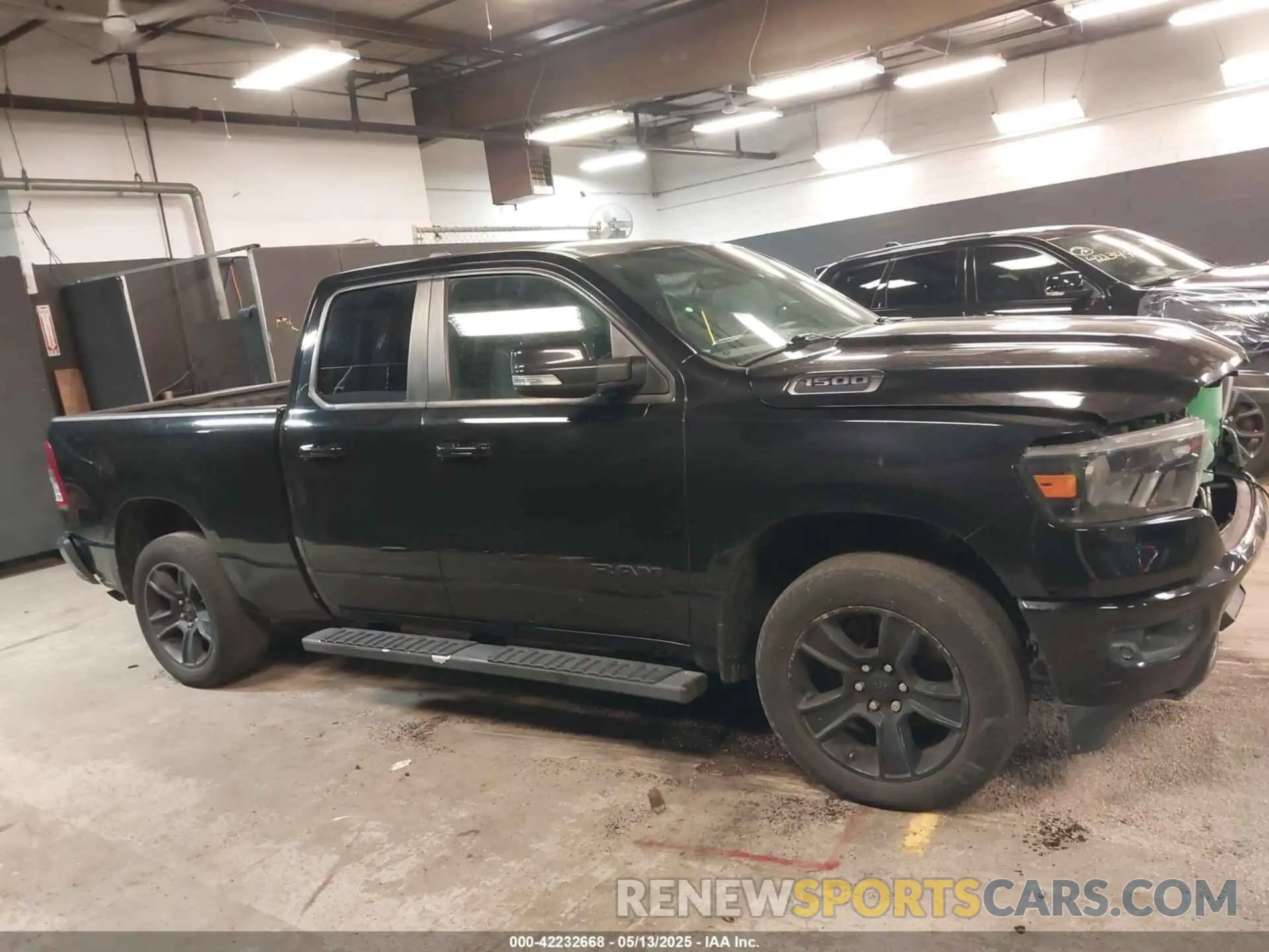 14 Photograph of a damaged car 1C6RRFBG4LN309253 RAM 1500 2020