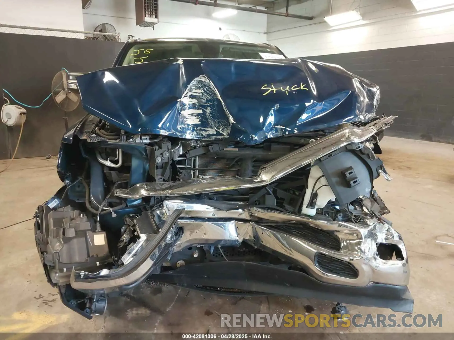 12 Photograph of a damaged car 1C6RRFBG8LN297690 RAM 1500 2020