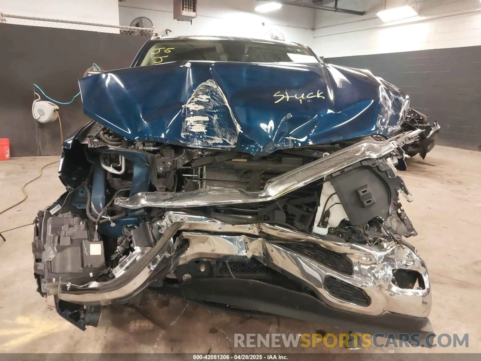 6 Photograph of a damaged car 1C6RRFBG8LN297690 RAM 1500 2020