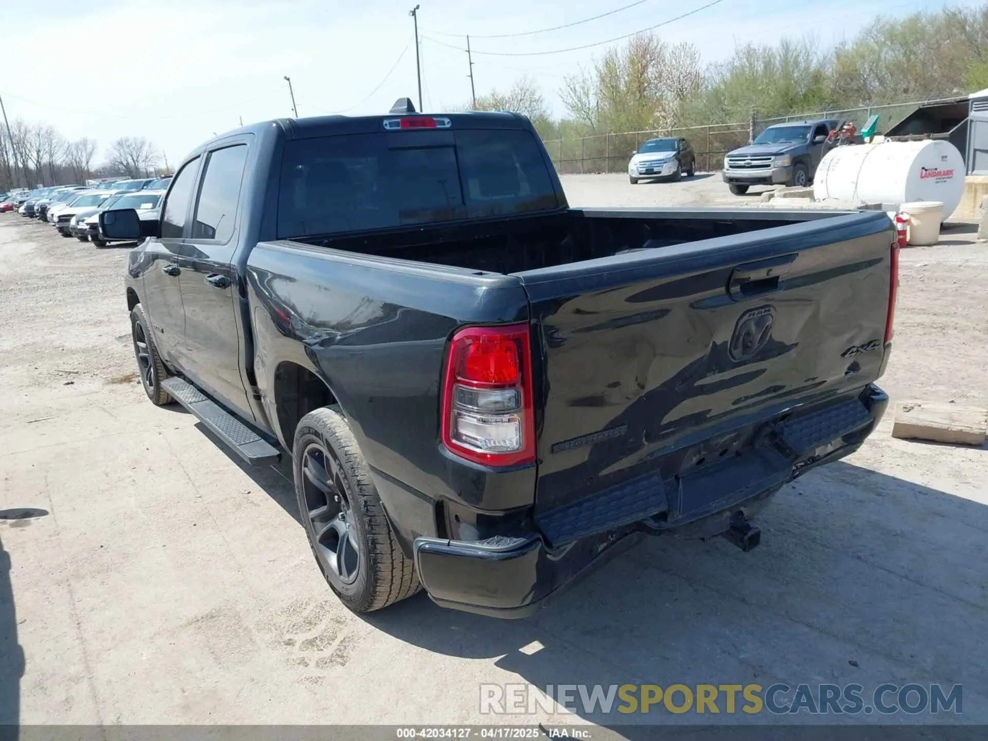 3 Фотография поврежденного автомобиля 1C6RRFFG5LN102946 RAM 1500 2020