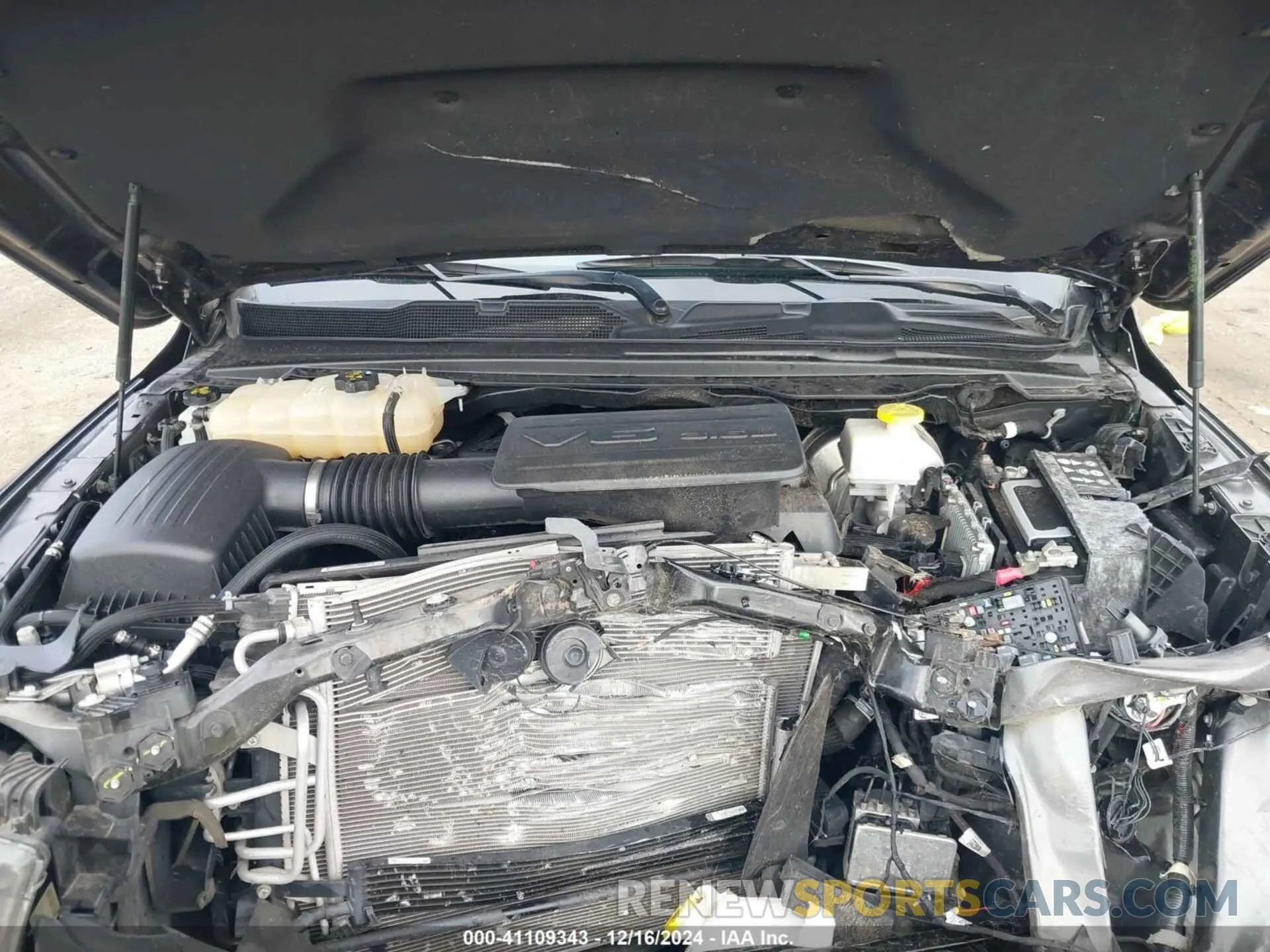 10 Фотография поврежденного автомобиля 1C6RRFFG5LN220480 RAM 1500 2020