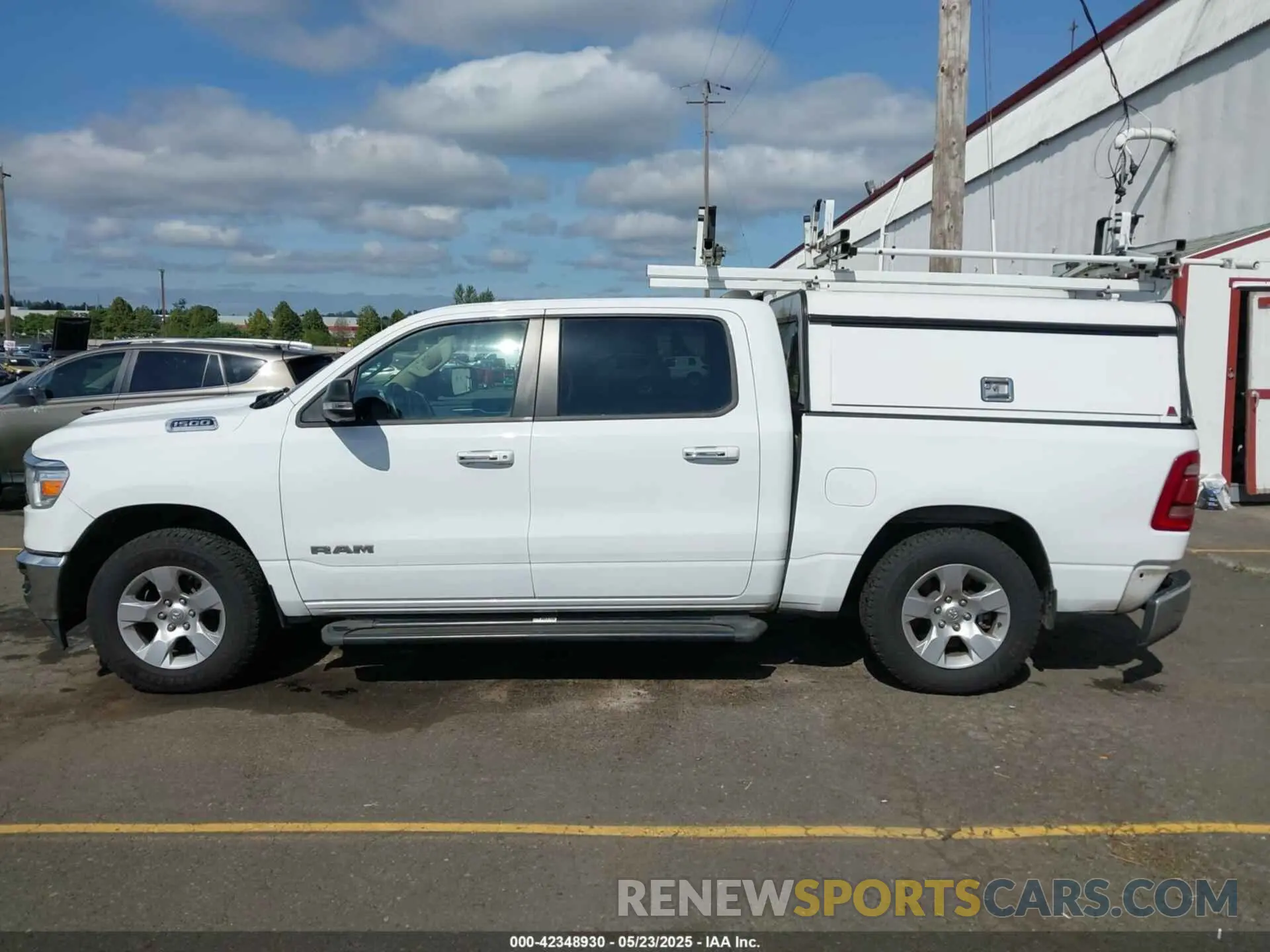 15 Photograph of a damaged car 1C6RRFFG7LN263363 RAM 1500 2020