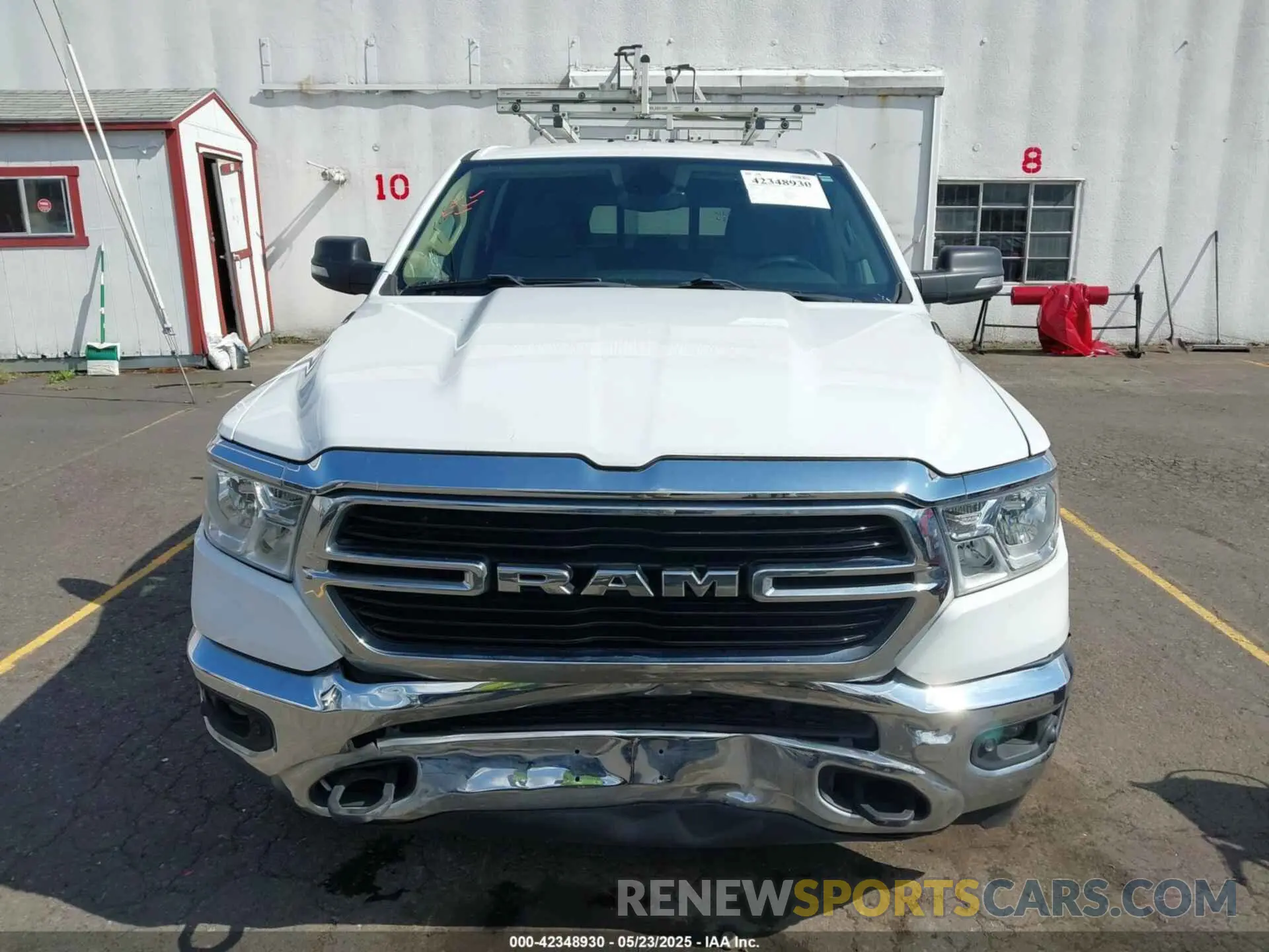 18 Photograph of a damaged car 1C6RRFFG7LN263363 RAM 1500 2020
