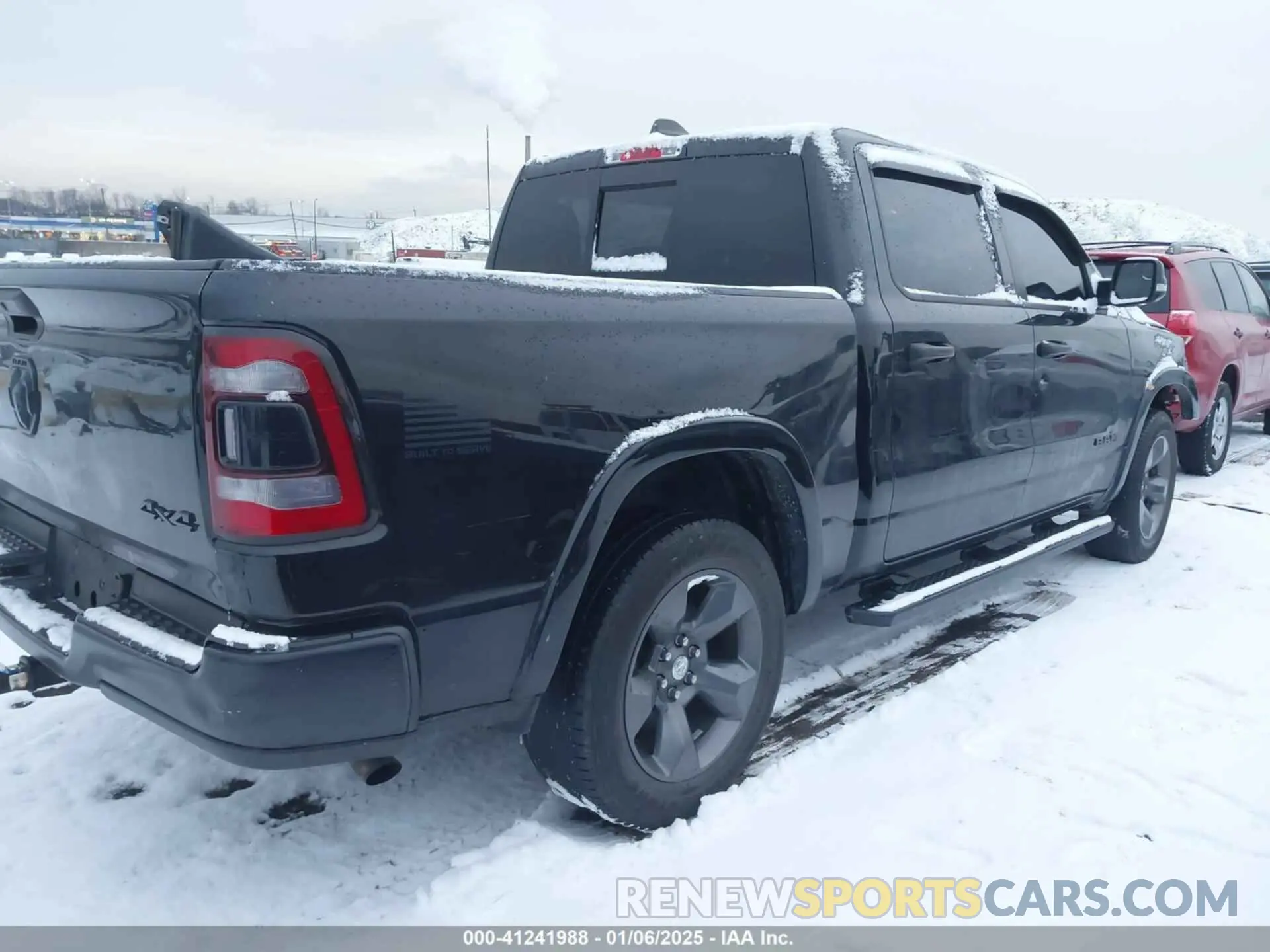 4 Photograph of a damaged car 1C6RRFFG7LN285301 RAM 1500 2020