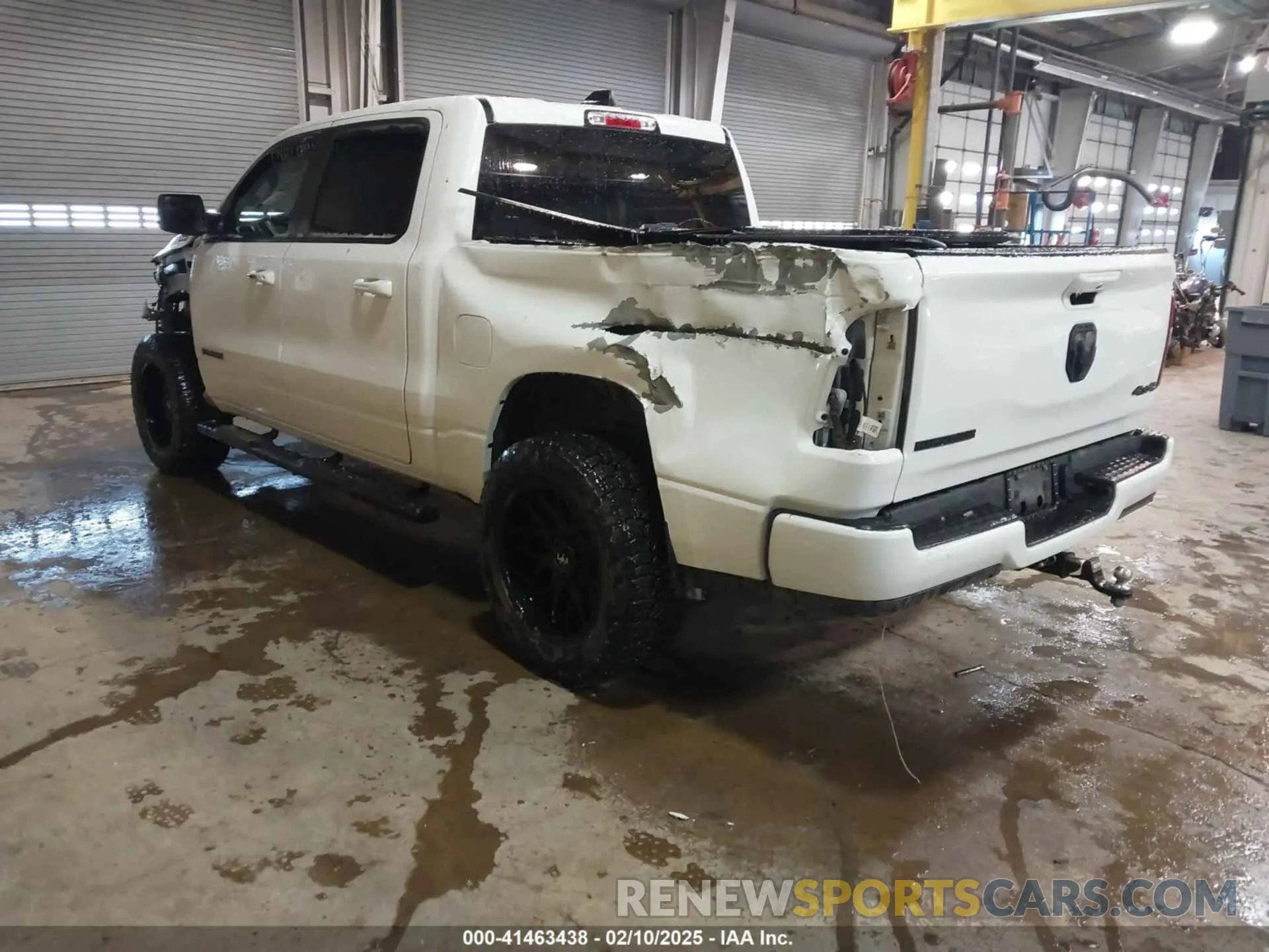 3 Фотография поврежденного автомобиля 1C6RRFFG8LN379073 RAM 1500 2020