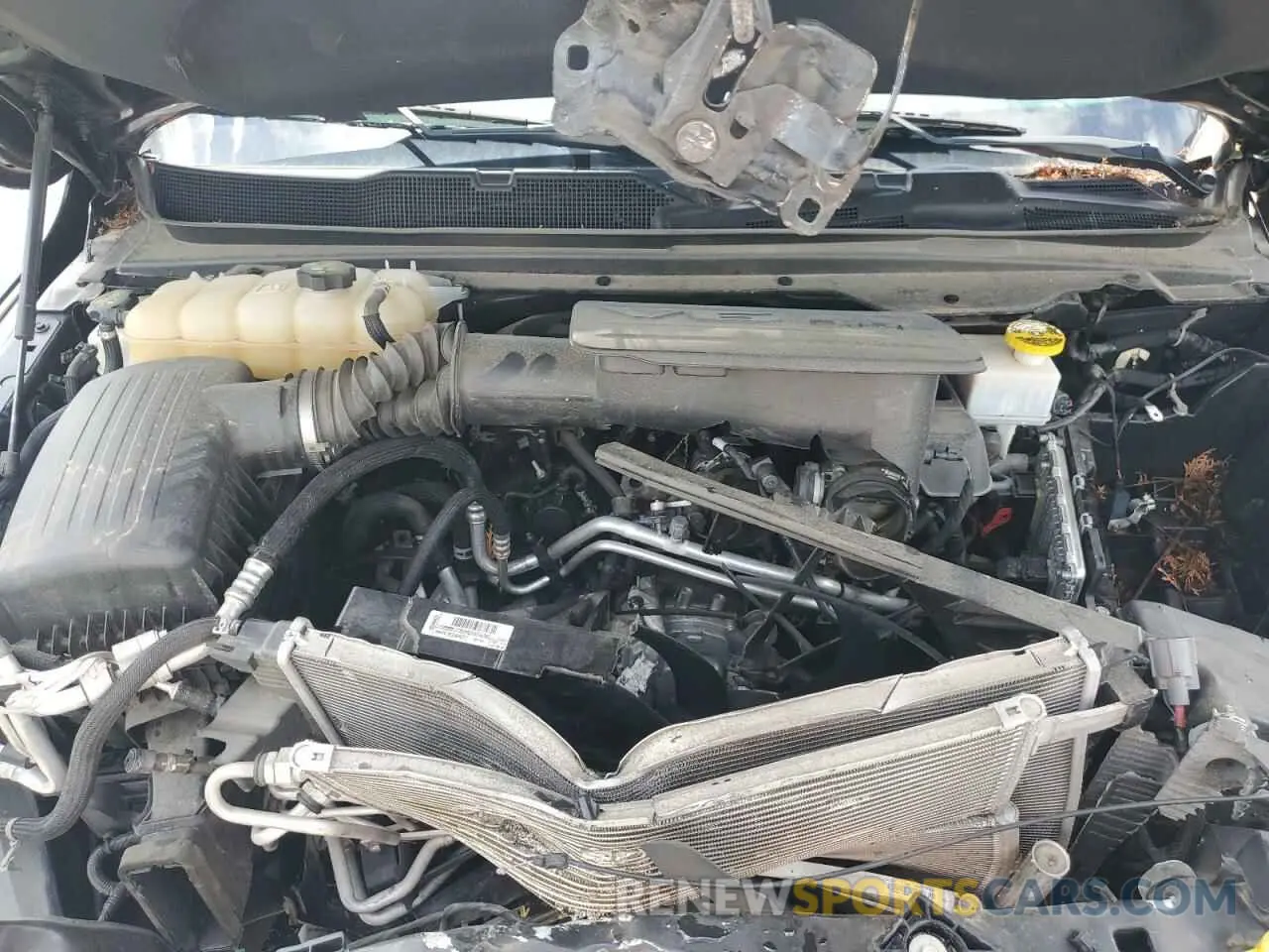 11 Photograph of a damaged car 1C6RRFFGXLN300261 RAM 1500 2020